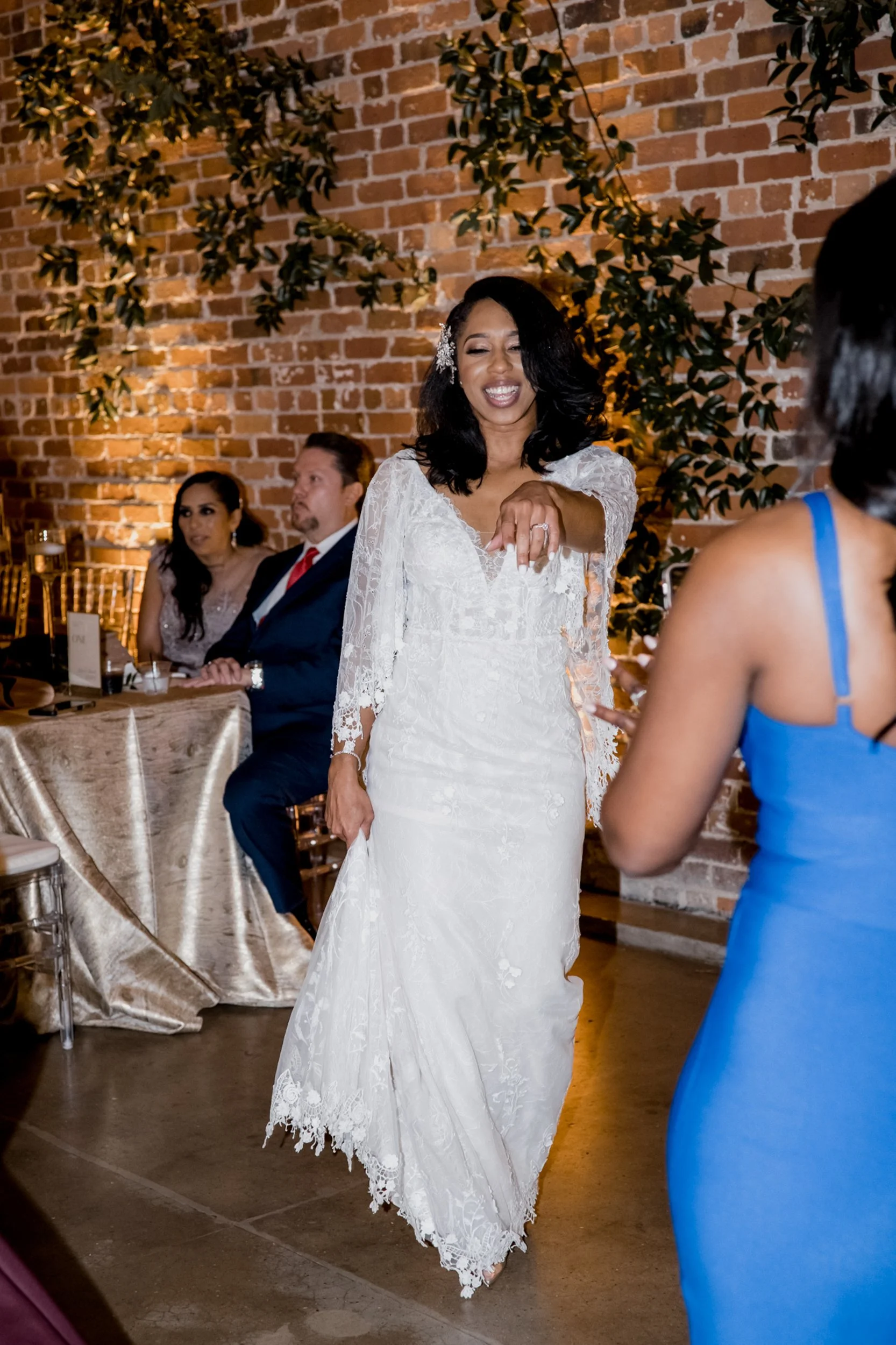 Giverny-Houston-Wedding-Photographer-B-Ronin-2-Arthouse-Downtown-MariciaParnell_0037.jpg