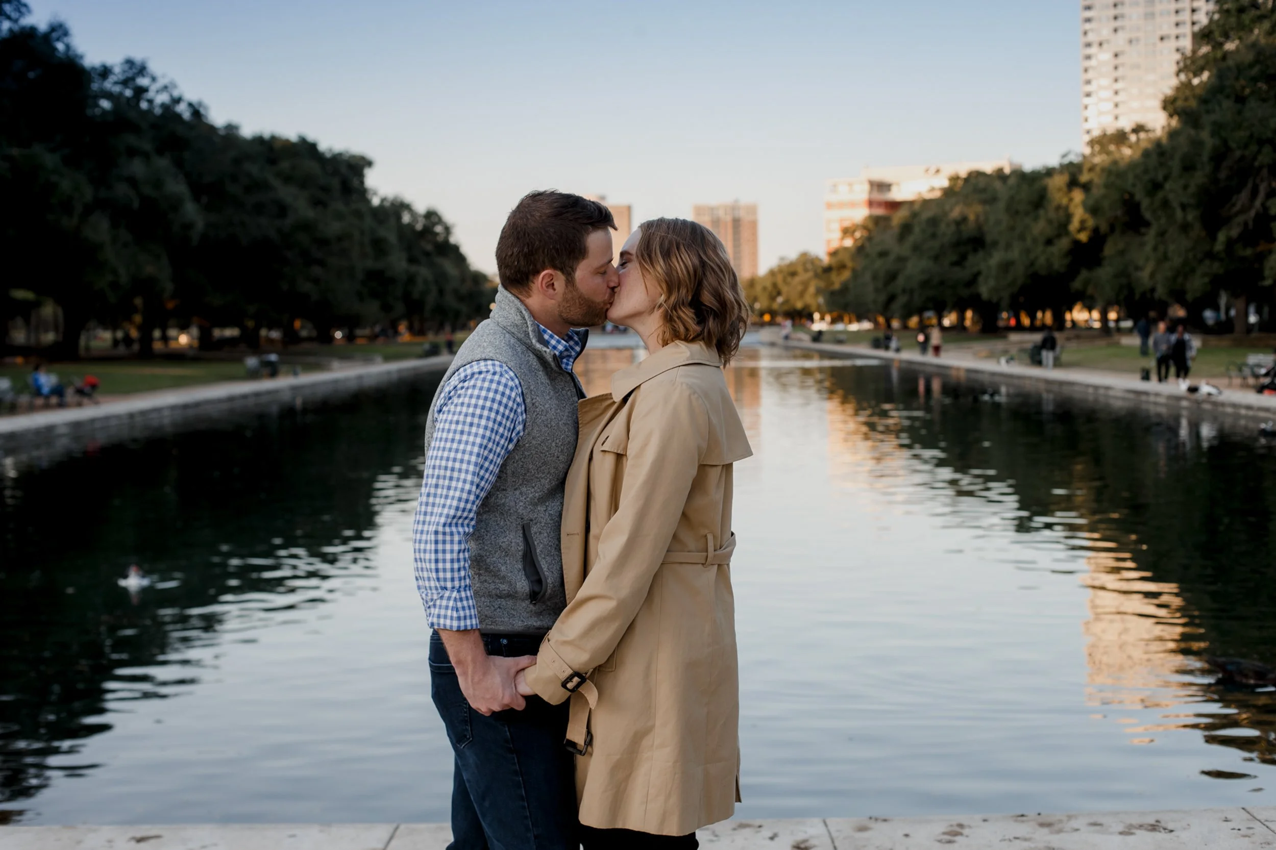 Giverny-Houston-Wedding-Photographer-Engagement-Hermann-Park-CarolineCasey_0043.jpg