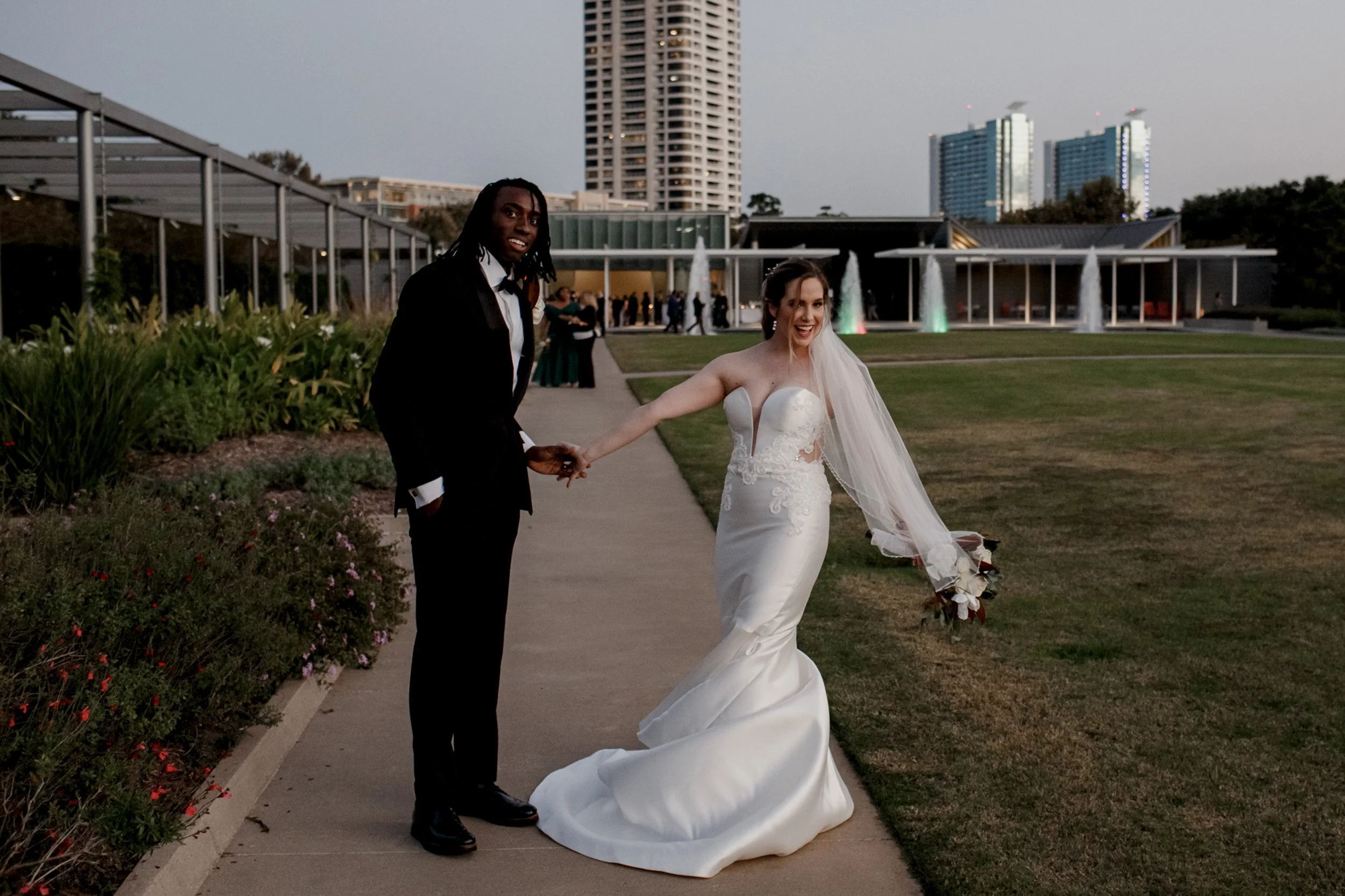 Giverny-Houston-Wedding-Photographer-McGovern-Centennial-Gardens-HollyEthan_0178.jpg