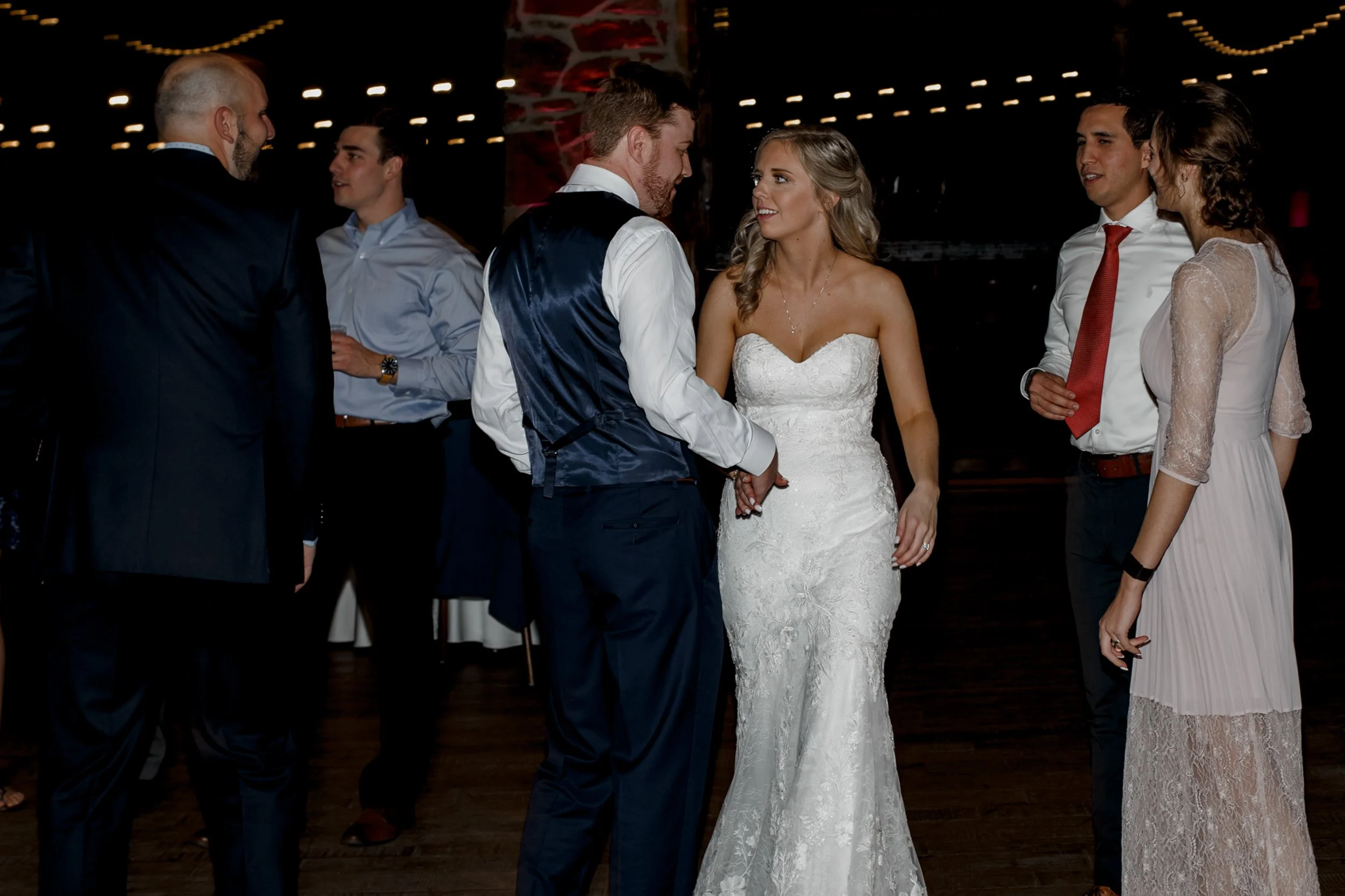 Giverny-Houston-Wedding-Photographer-The-Vine-New-Ulm-BrittanyChad_0175.jpg