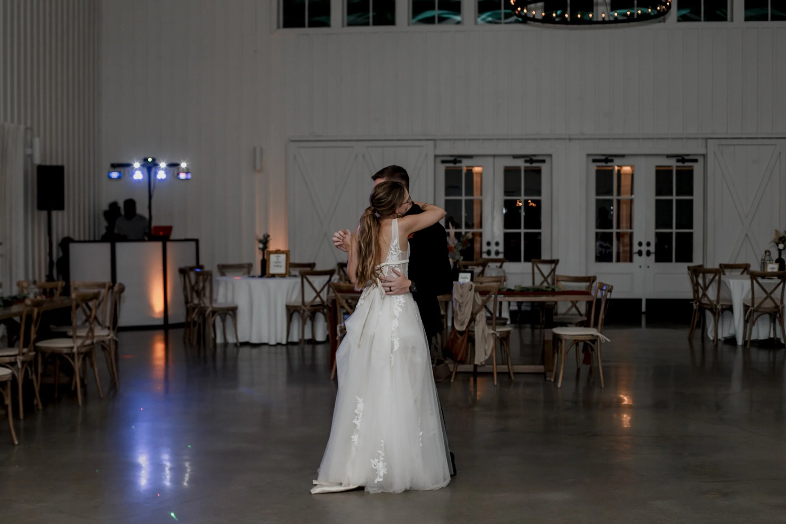 Giverny-Houston-Wedding-Photographer-The-Farmhouse-NatalieTyler_0184.jpg