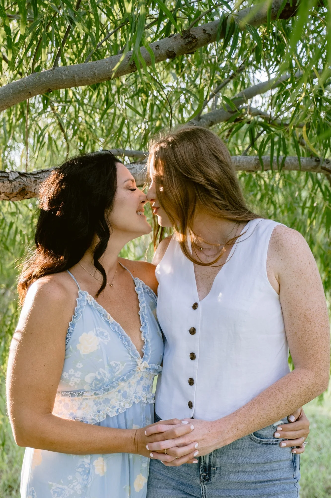 GivernyEngagementLesleyAbigail_0018.jpg