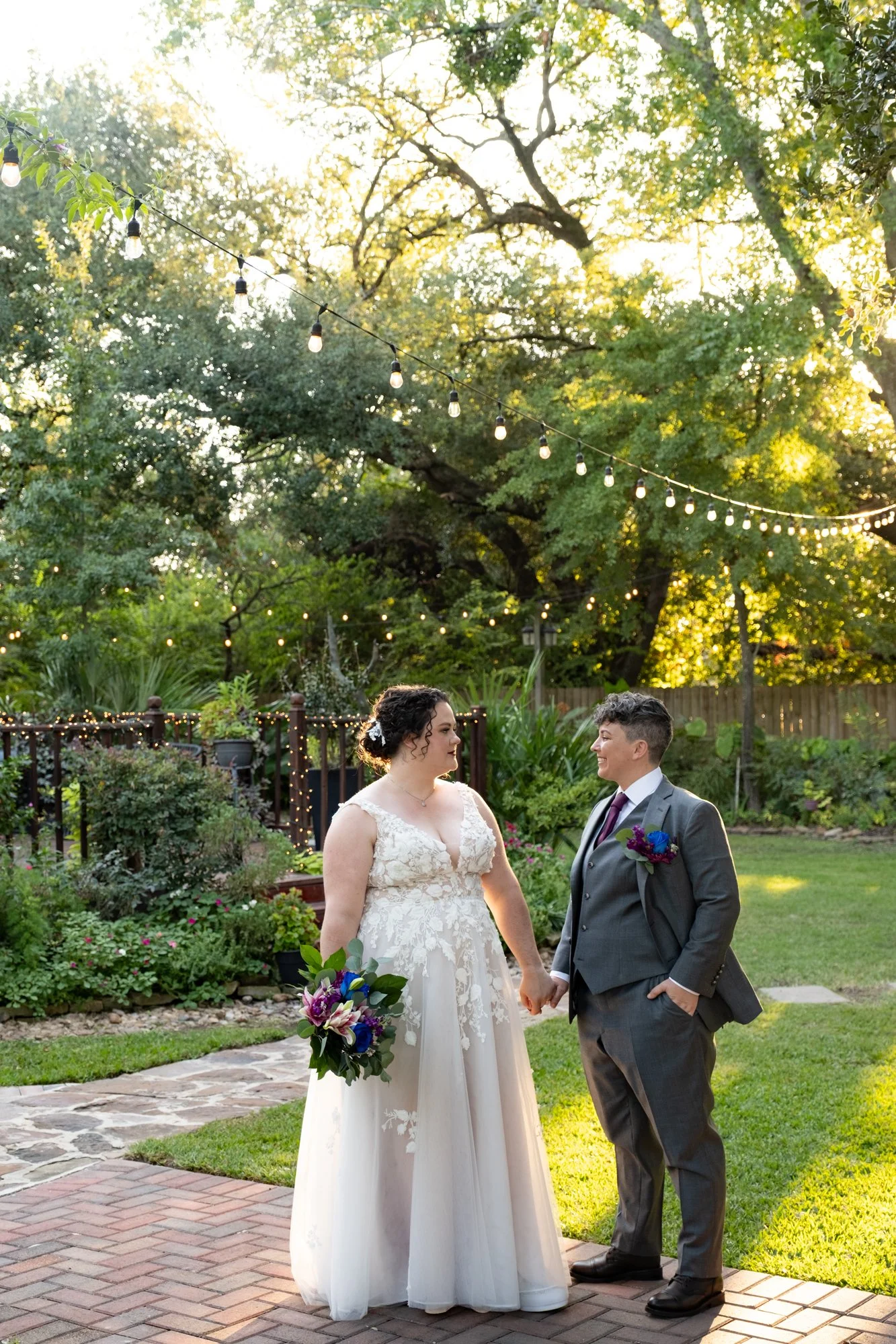 Giverny-LGBTQ-Wedding-Oak-Tree-Manor-BrittanyAmanda_0085.jpg
