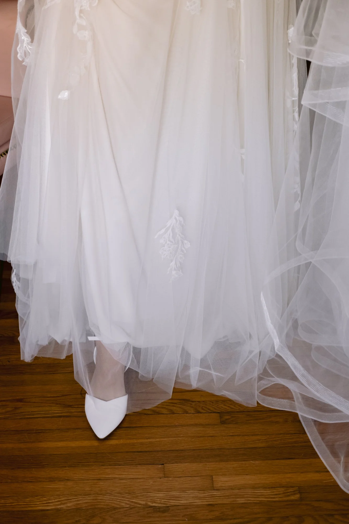 Giverny-Houston-TX-Hill-Country-Wedding-Photographer-The-Taylor-Mansion-ElizabethAndy_0006.jpg