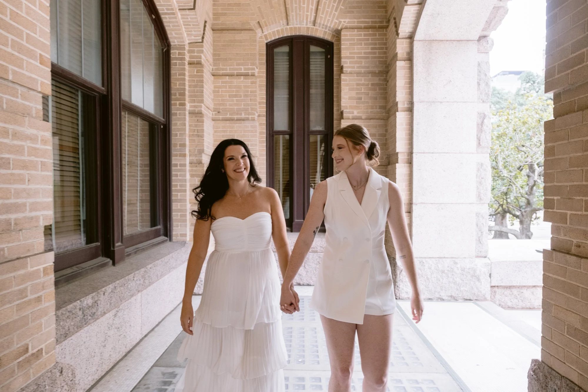 Giverny-Wedding-Elopement-1910-Historic-Courthouse-LGBTQ-Houston-LesleyAbigail25_0003.jpg