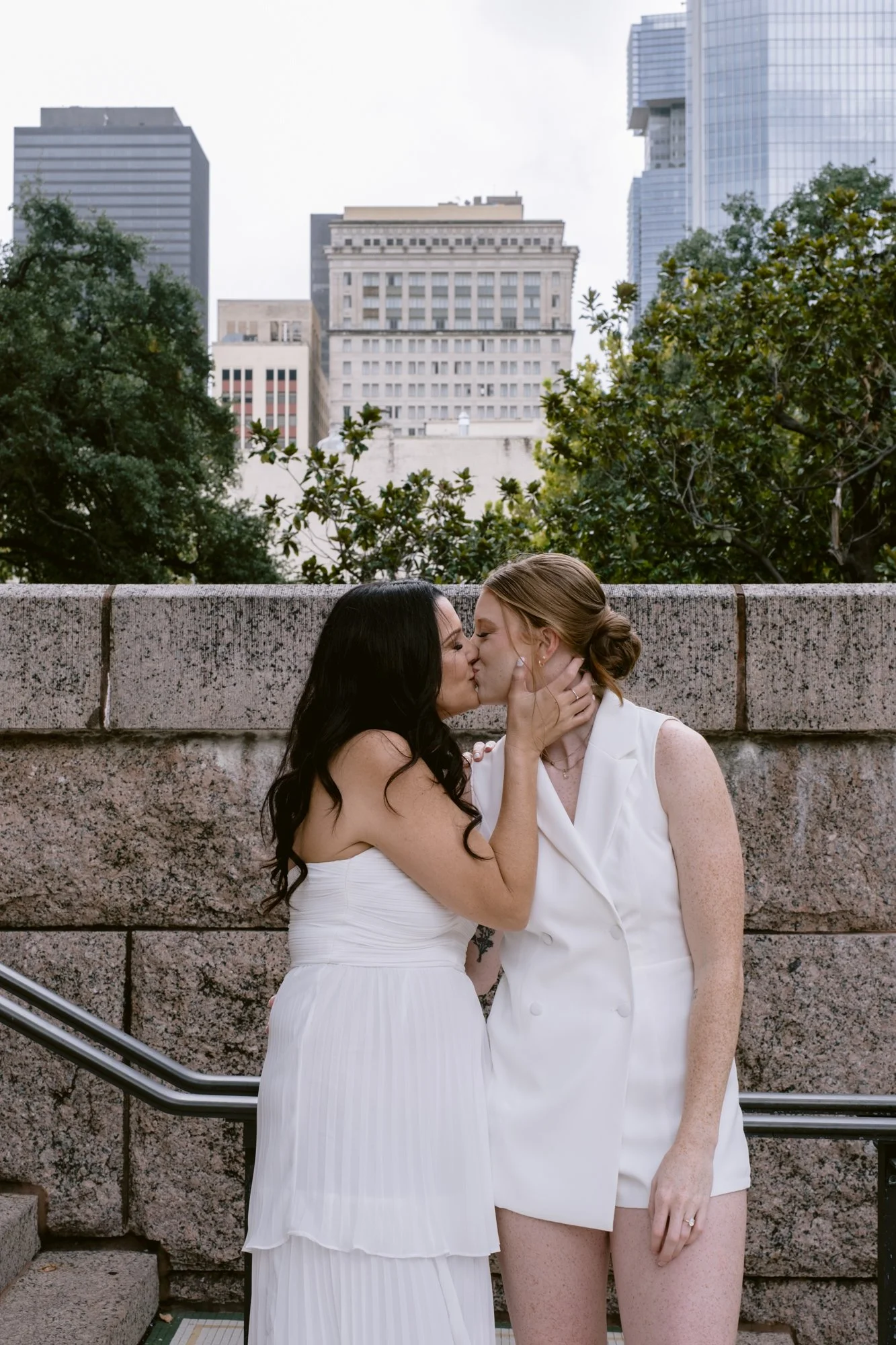 Giverny-Wedding-Elopement-1910-Historic-Courthouse-LGBTQ-Houston-LesleyAbigail25_0023.jpg