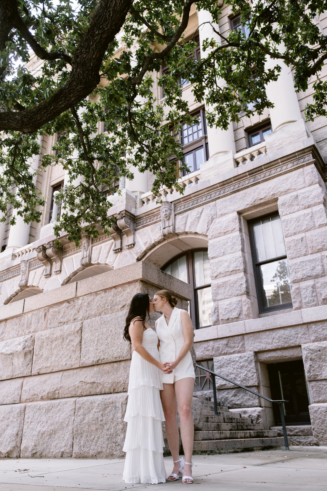 Giverny-Wedding-Elopement-1910-Historic-Courthouse-LGBTQ-Houston-LesleyAbigail25_0039.jpg