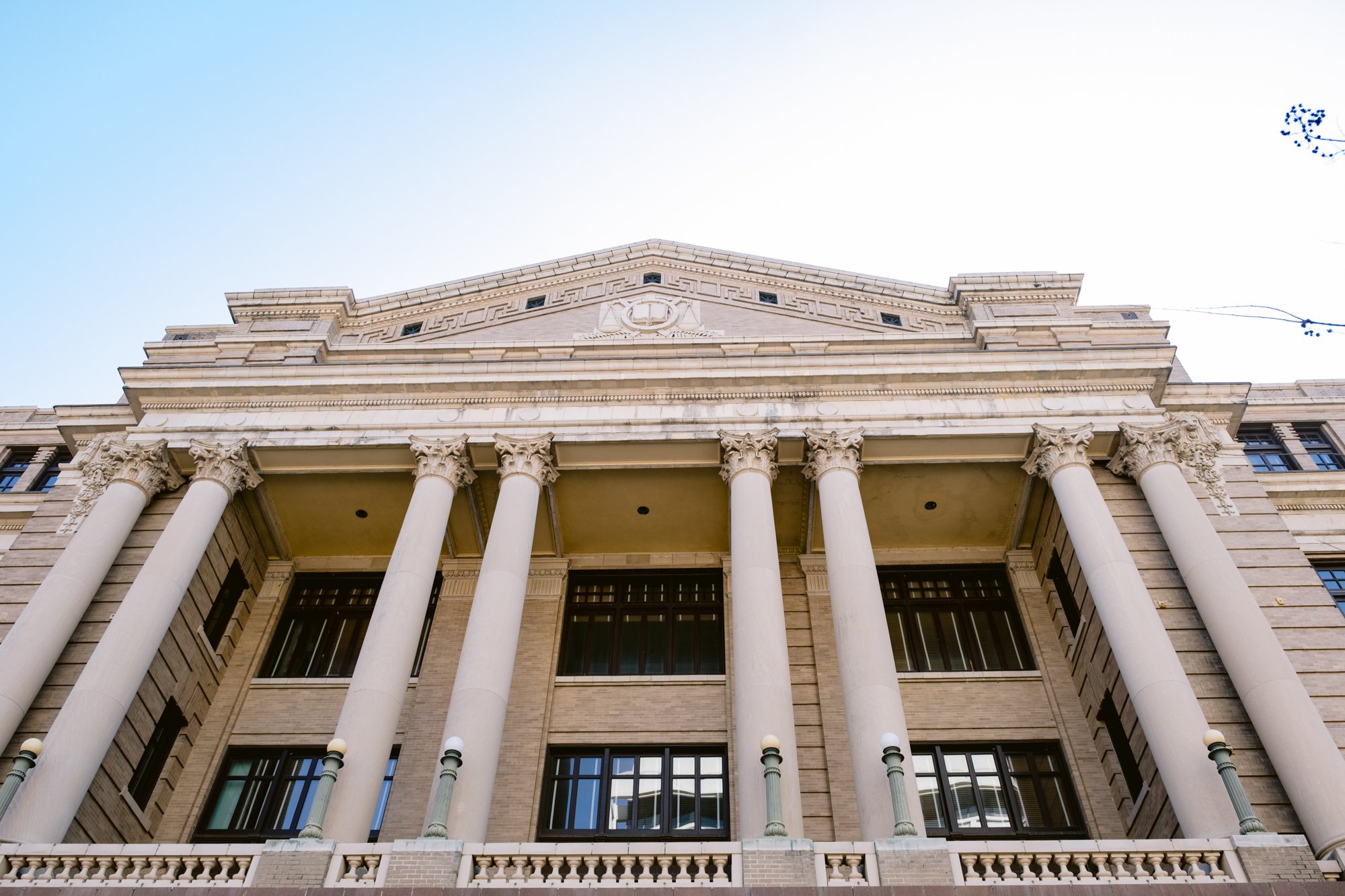 Giverny_Wedding_Houston_1910_Historic_Courthouse_Elopement_AT_0002.jpg
