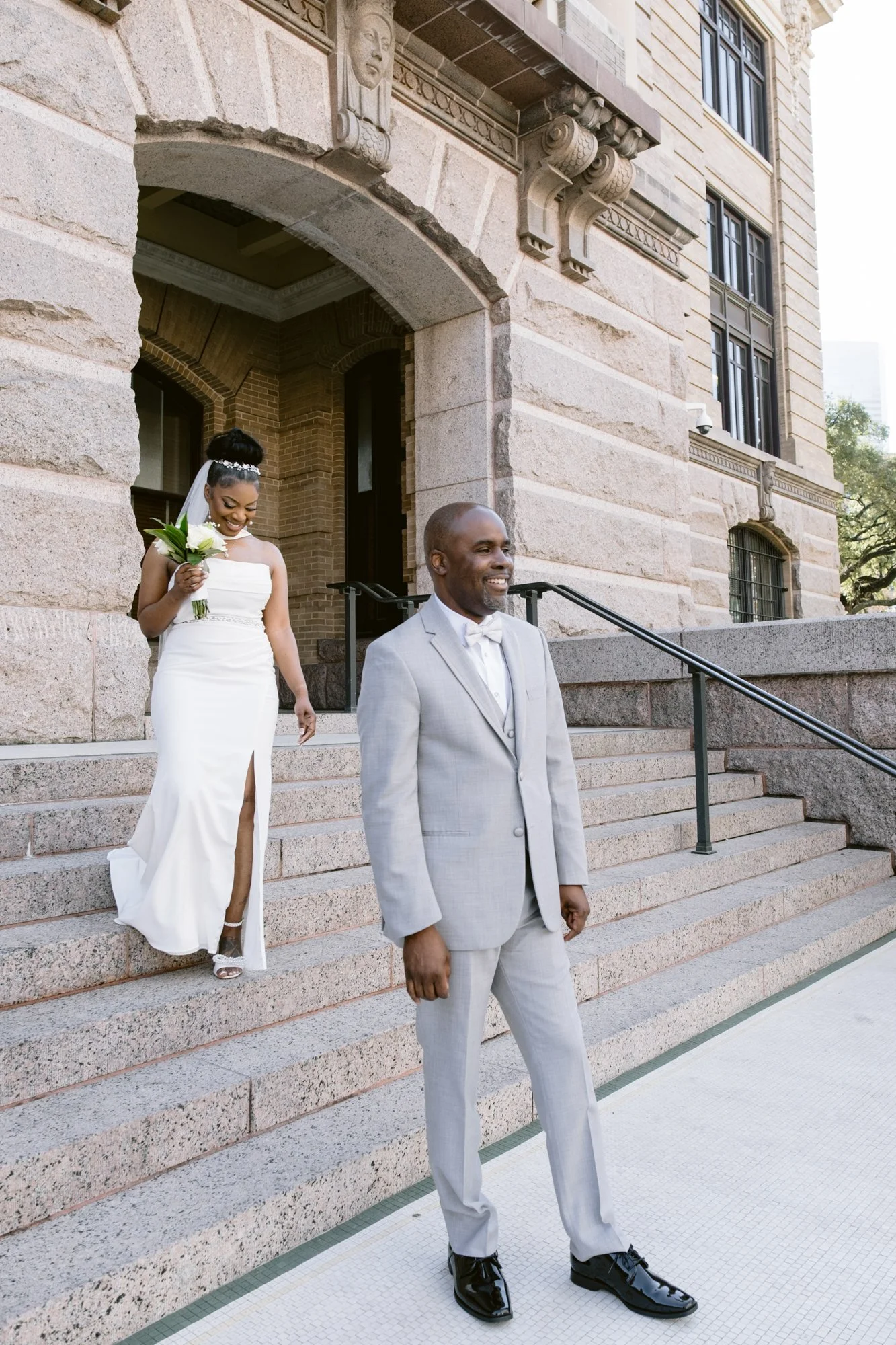 Giverny_Wedding_Houston_1910_Historic_Courthouse_Elopement_AT_0003.jpg