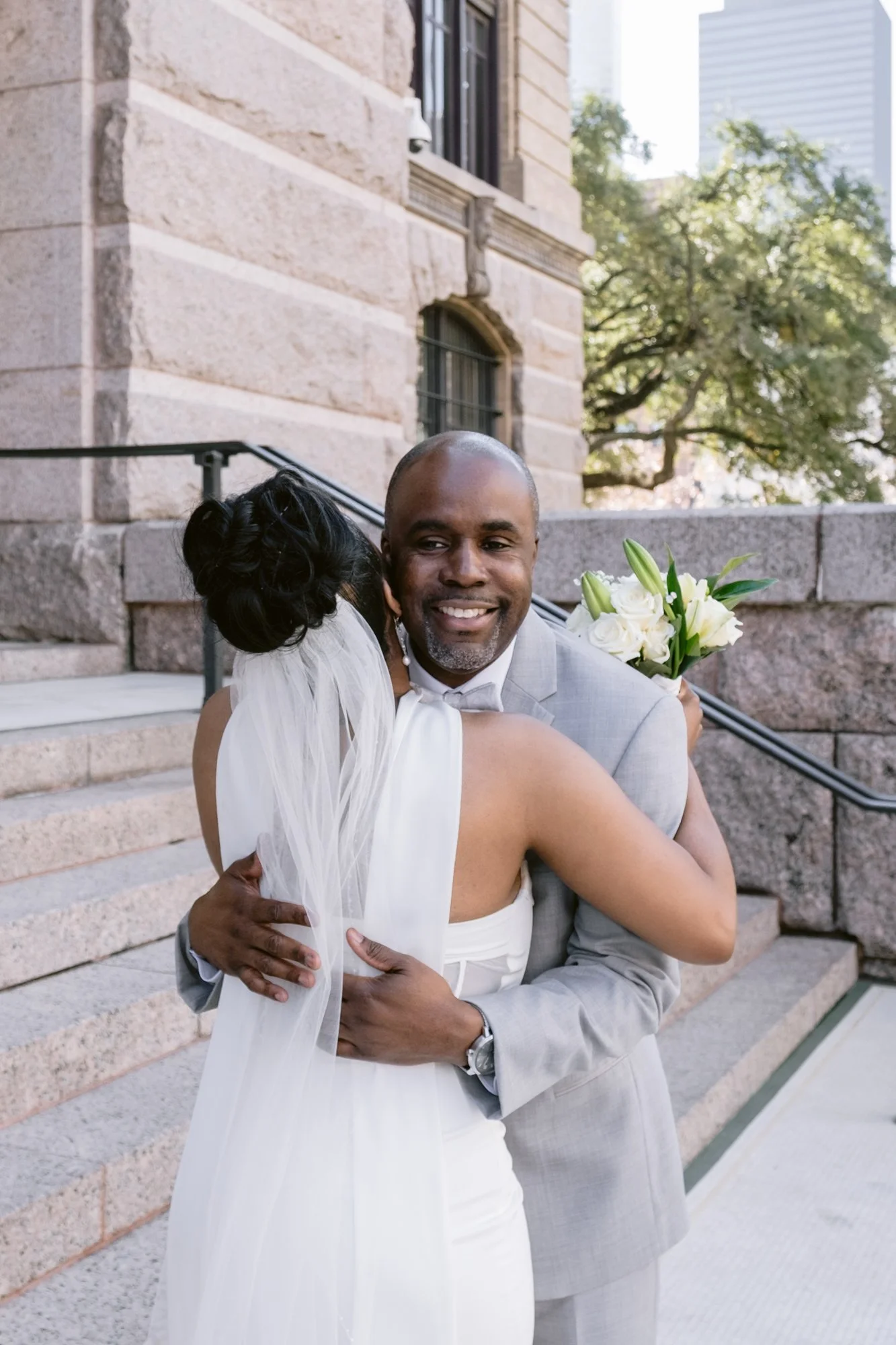 Giverny_Wedding_Houston_1910_Historic_Courthouse_Elopement_AT_0005.jpg