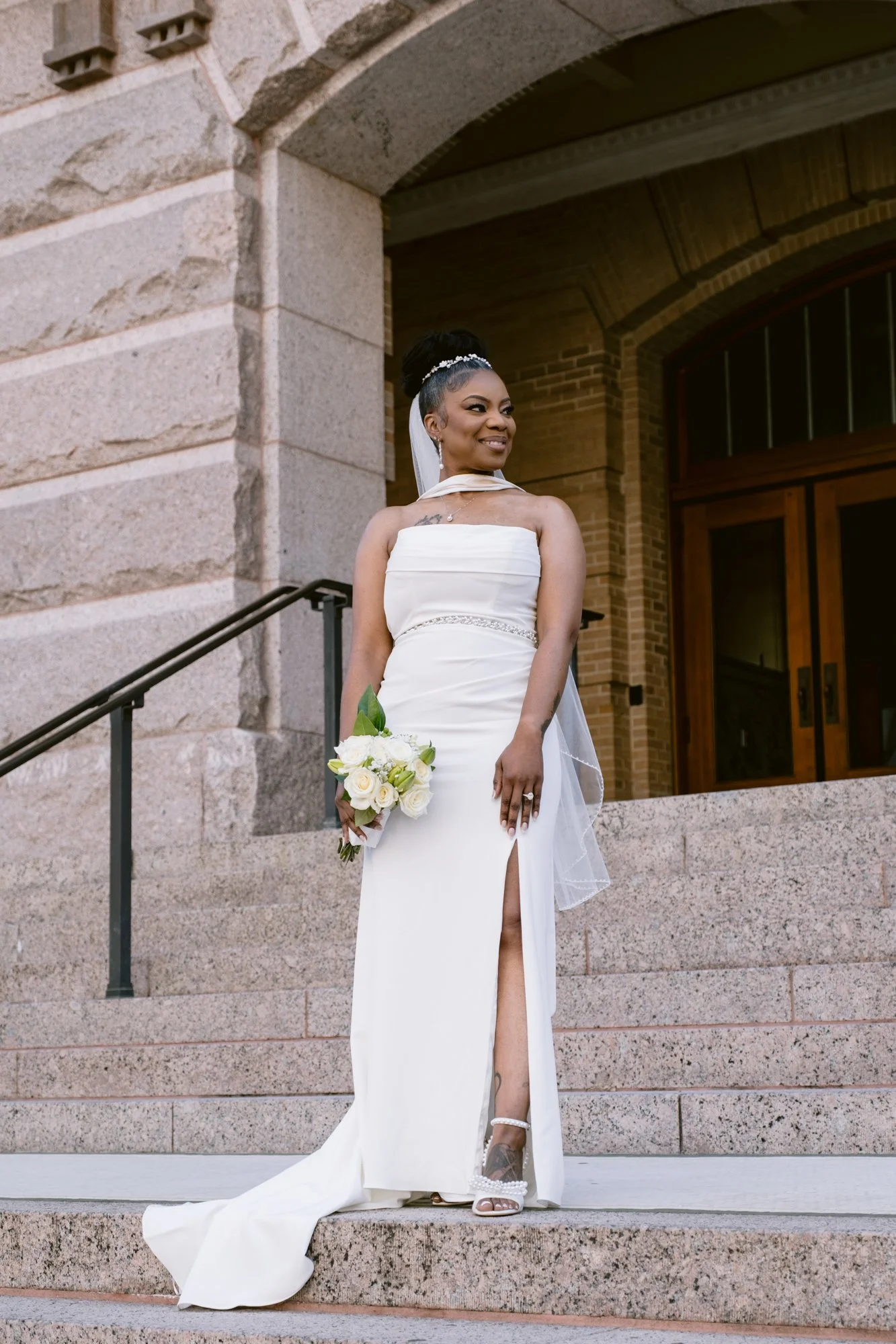 Giverny_Wedding_Houston_1910_Historic_Courthouse_Elopement_AT_0014.jpg