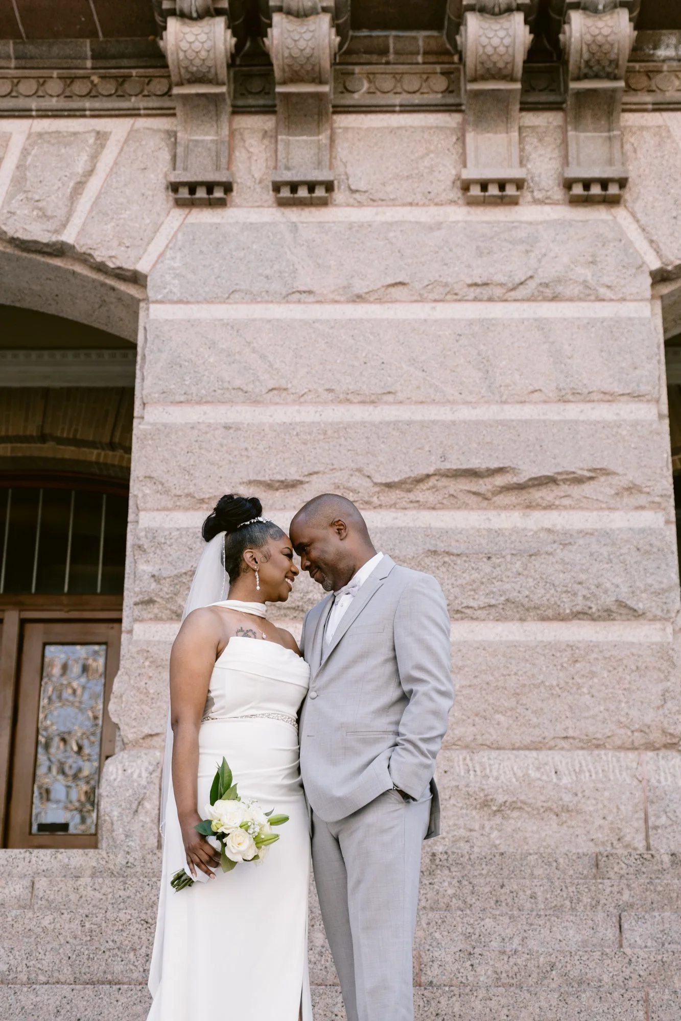 Giverny_Wedding_Houston_1910_Historic_Courthouse_Elopement_AT_0016.jpg