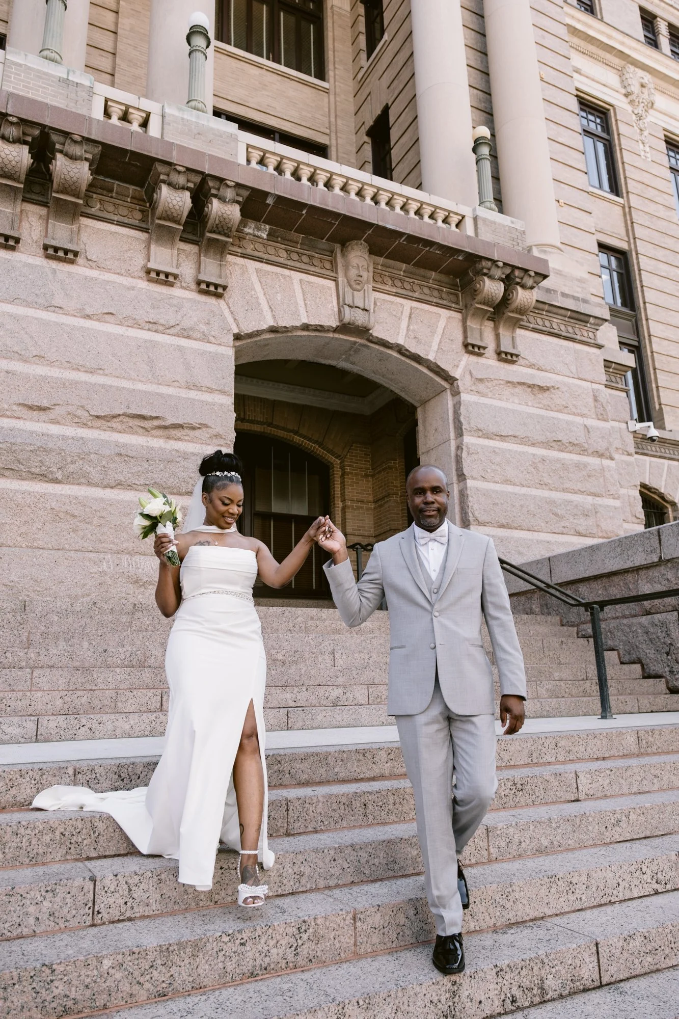Giverny_Wedding_Houston_1910_Historic_Courthouse_Elopement_AT_0018.jpg