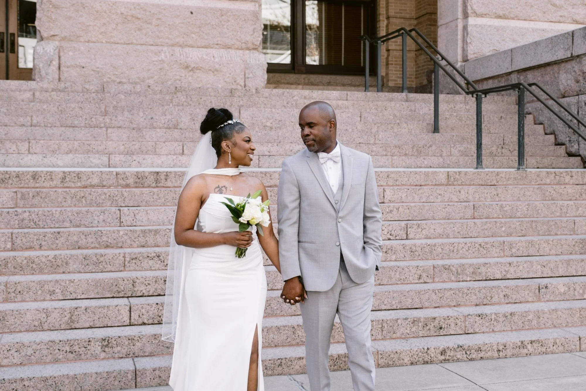 Giverny_Wedding_Houston_1910_Historic_Courthouse_Elopement_AT_0026.jpg