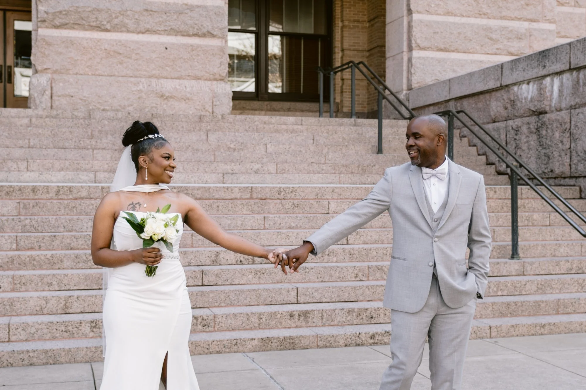 Giverny_Wedding_Houston_1910_Historic_Courthouse_Elopement_AT_0027.jpg