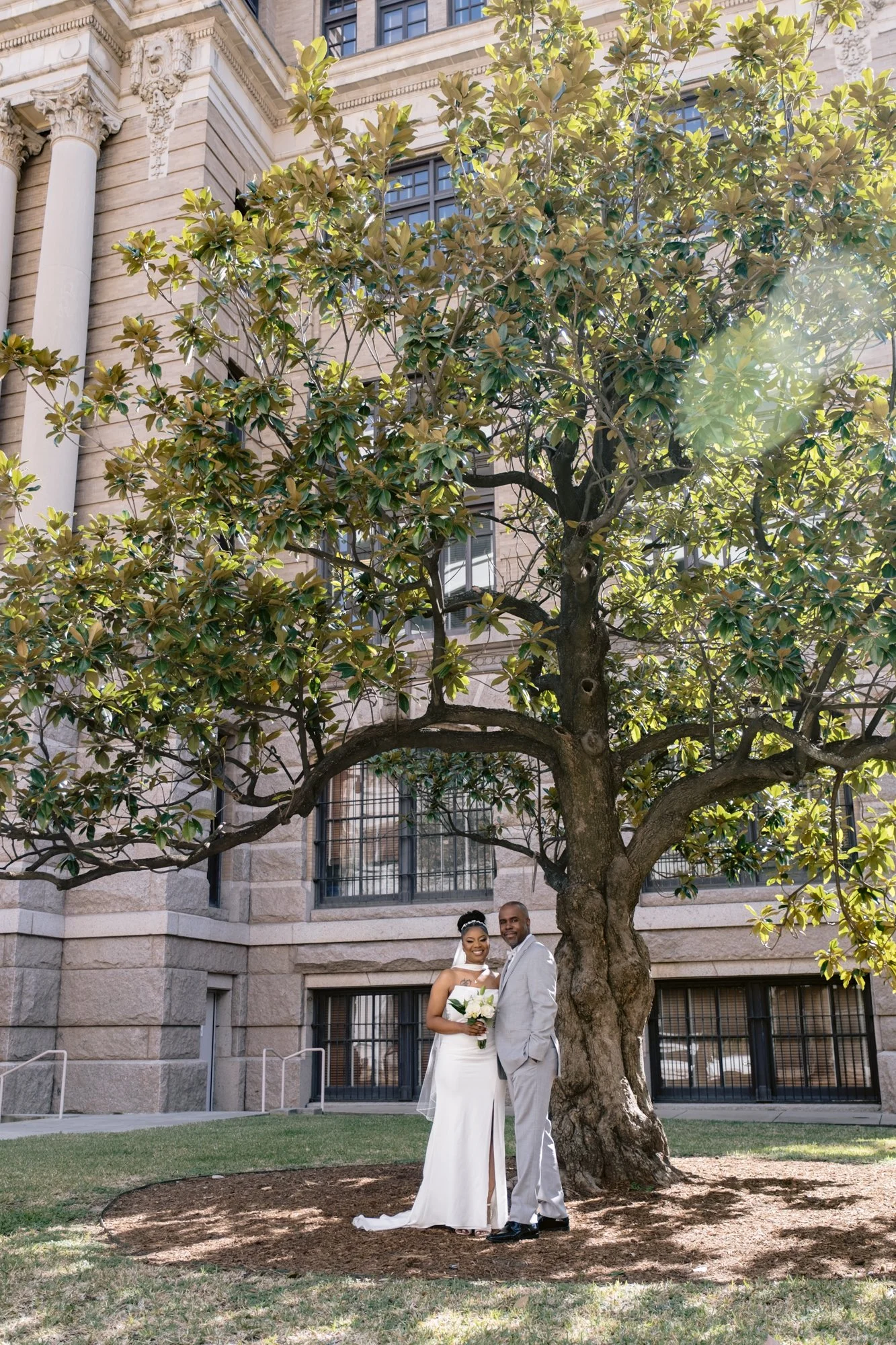 Giverny_Wedding_Houston_1910_Historic_Courthouse_Elopement_AT_0031.jpg