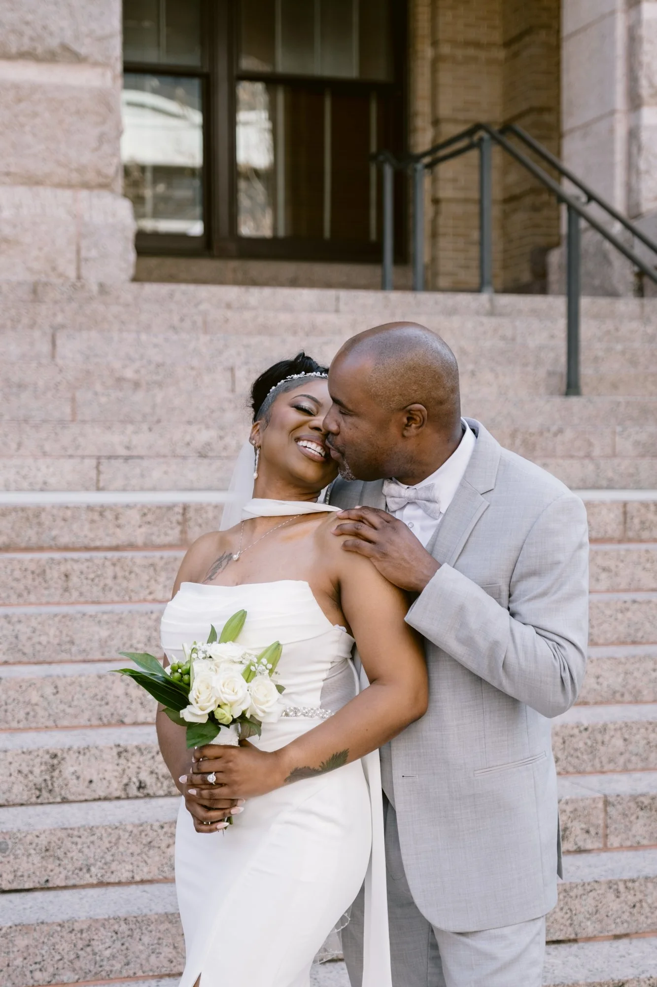Giverny_Wedding_Houston_1910_Historic_Courthouse_Elopement_AT_0040.jpg