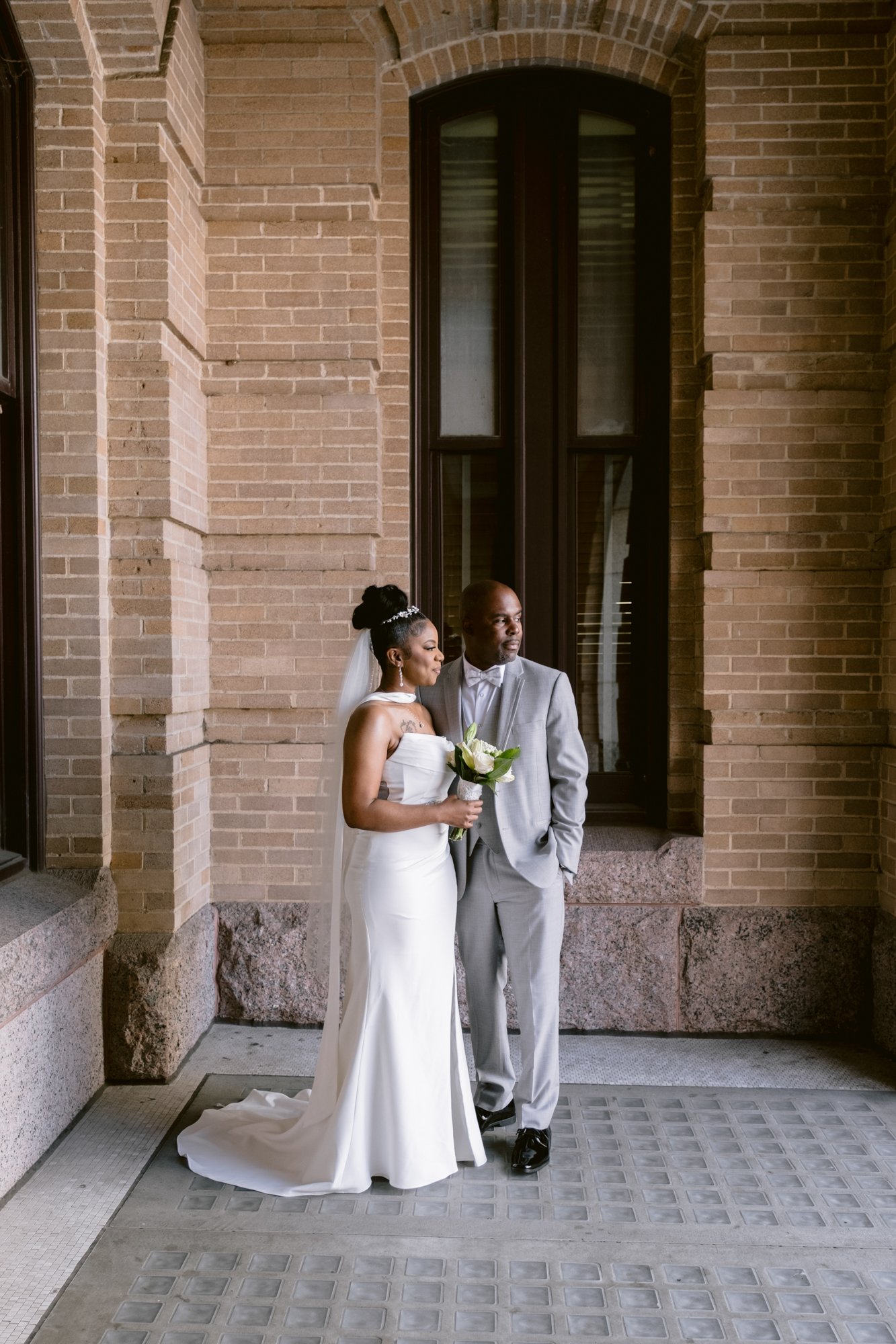Giverny_Wedding_Houston_1910_Historic_Courthouse_Elopement_AT_0045.jpg