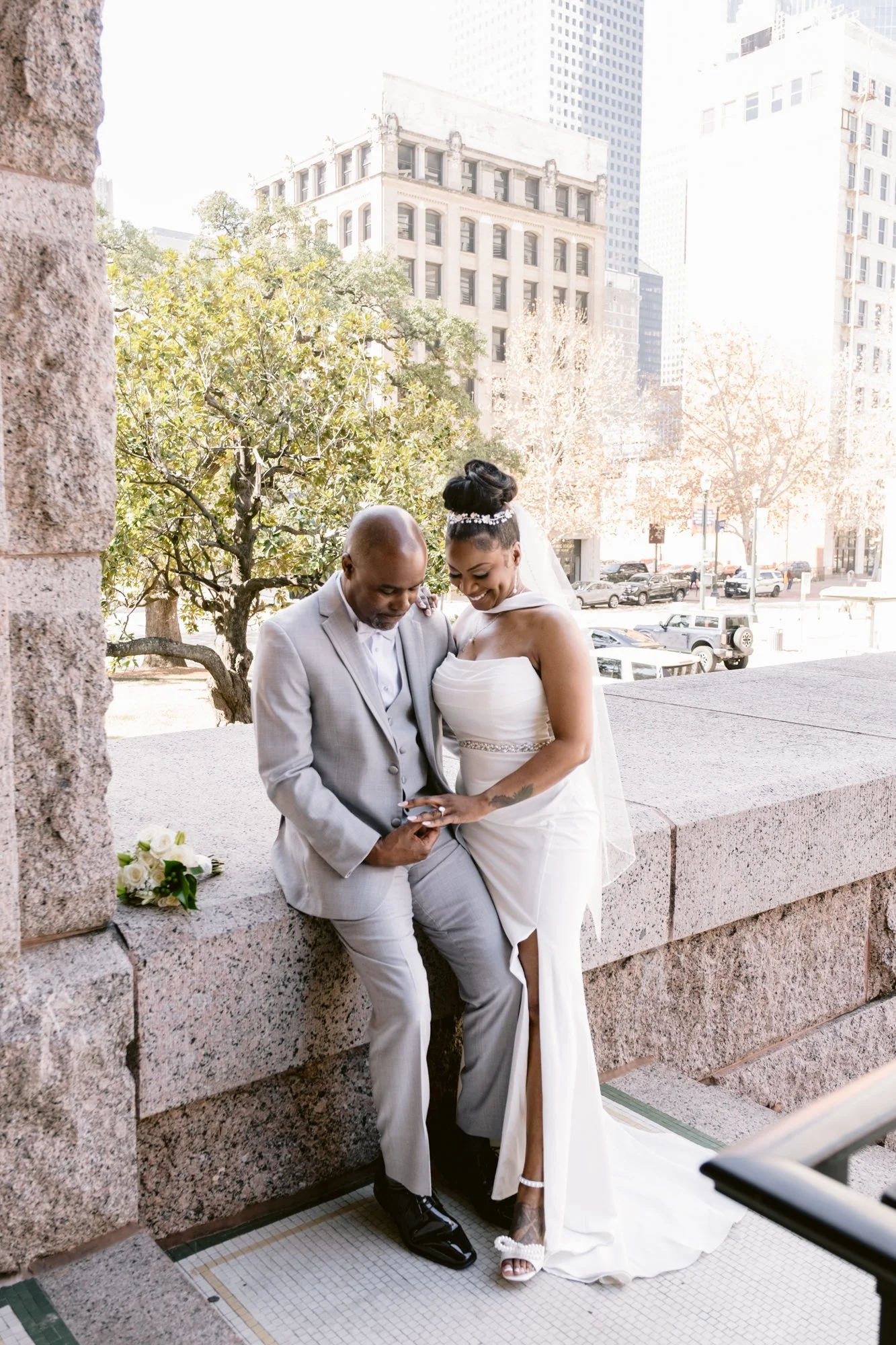 Giverny_Wedding_Houston_1910_Historic_Courthouse_Elopement_AT_0051.jpg