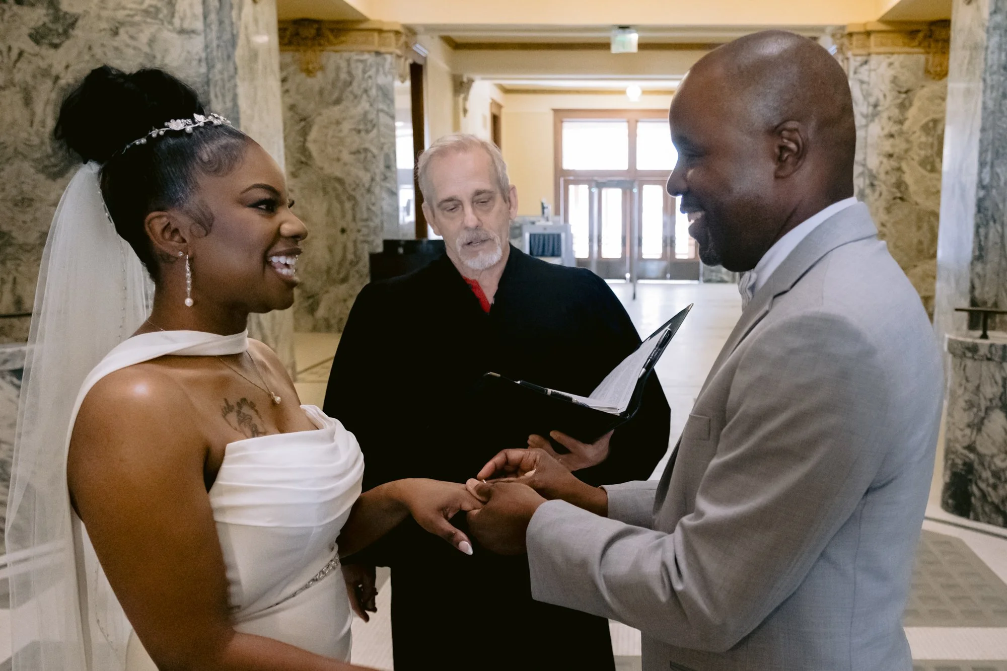Giverny_Wedding_Houston_1910_Historic_Courthouse_Elopement_AT_0061.jpg