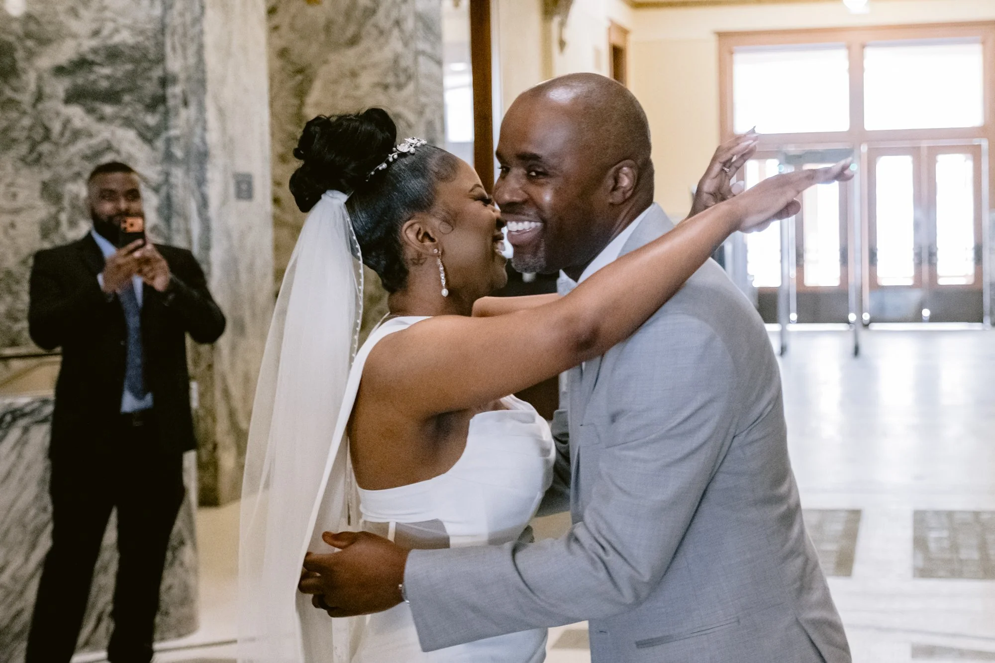 Giverny_Wedding_Houston_1910_Historic_Courthouse_Elopement_AT_0064.jpg