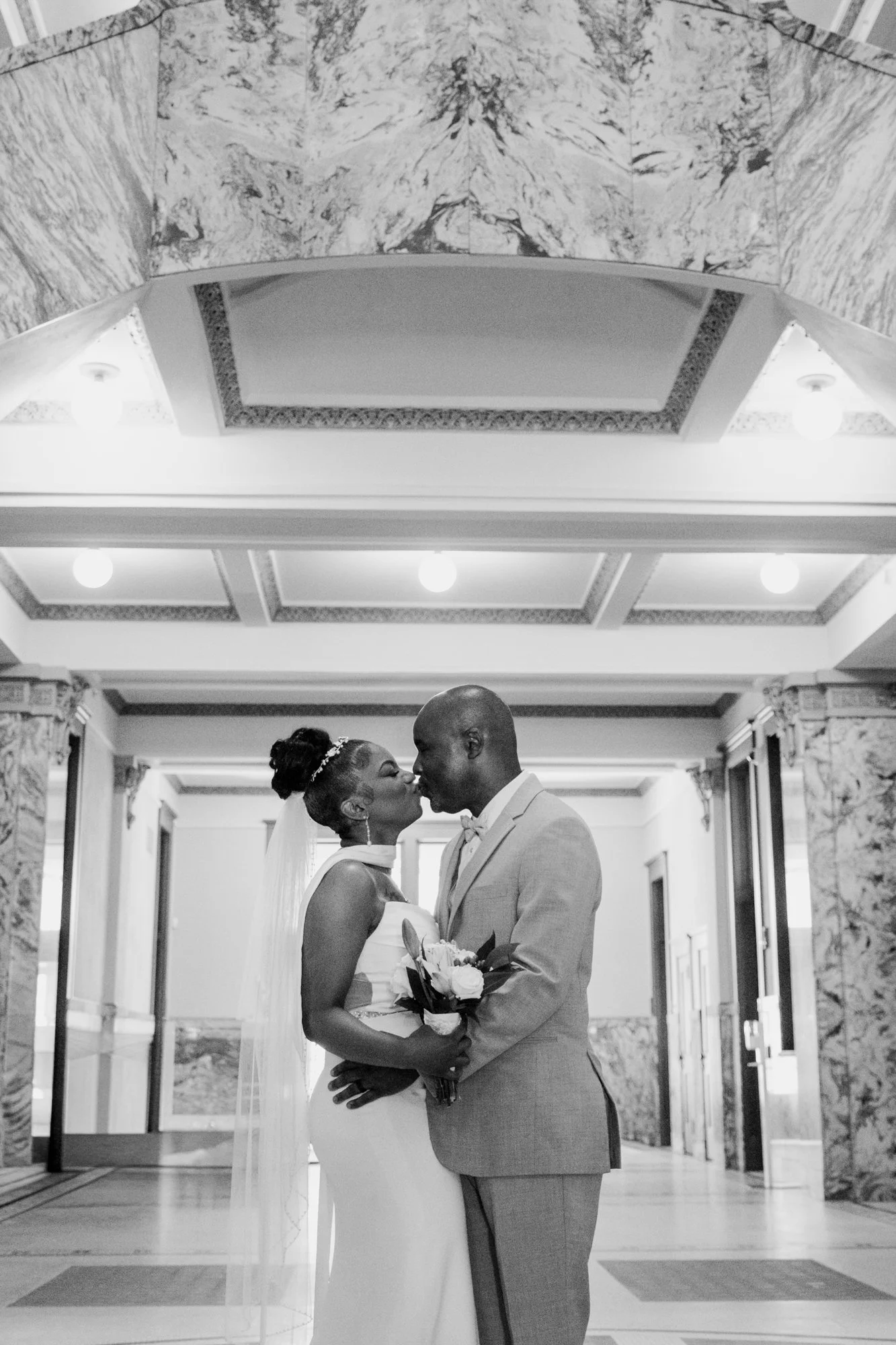 Giverny_Wedding_Houston_1910_Historic_Courthouse_Elopement_AT_0069.jpg