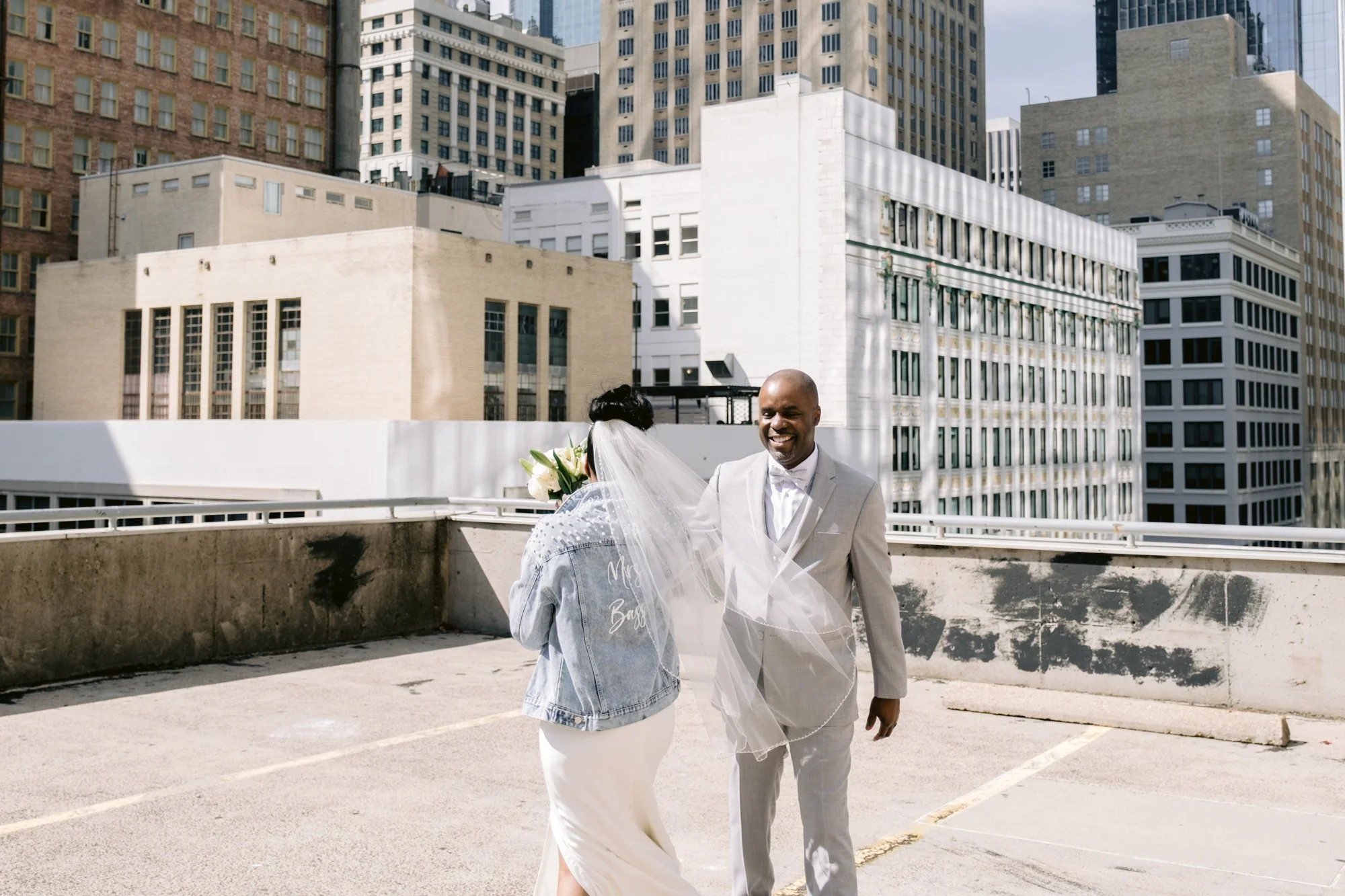 Giverny_Wedding_Houston_1910_Historic_Courthouse_Elopement_AT_0080.jpg