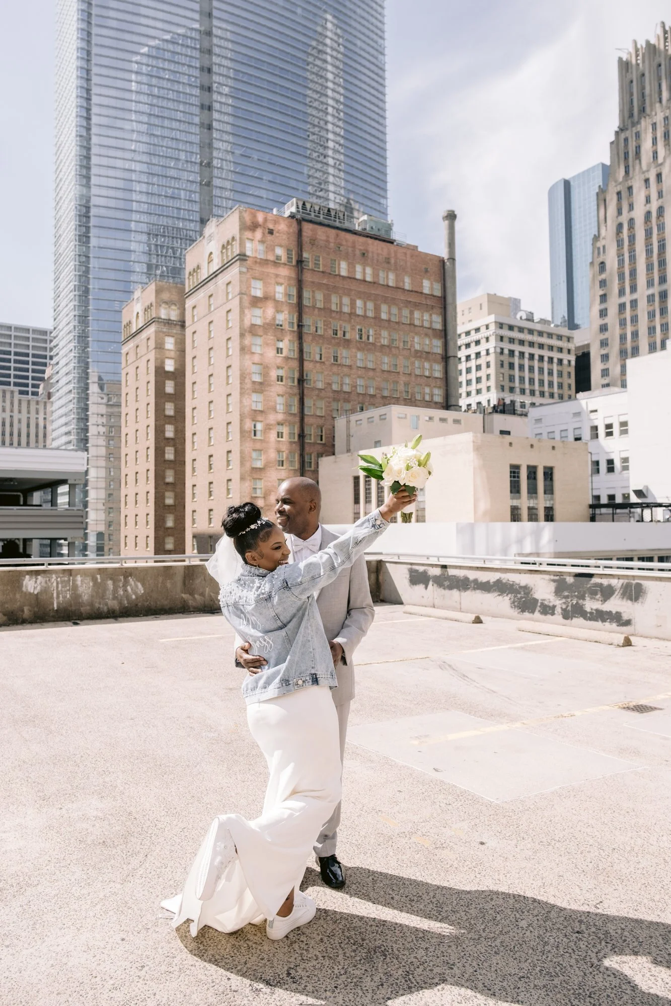 Giverny_Wedding_Houston_1910_Historic_Courthouse_Elopement_AT_0081.jpg