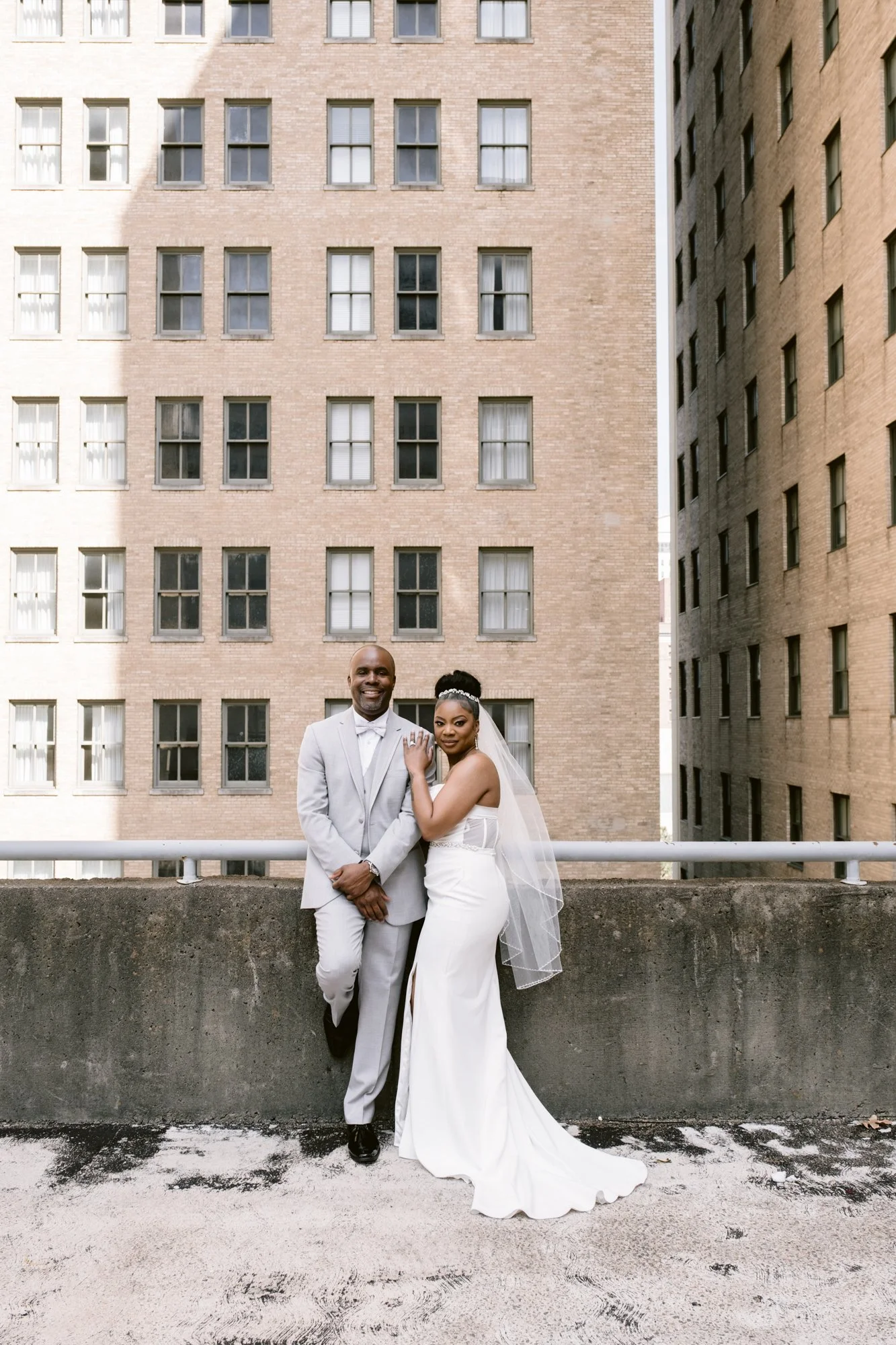 Giverny_Wedding_Houston_1910_Historic_Courthouse_Elopement_AT_0093.jpg