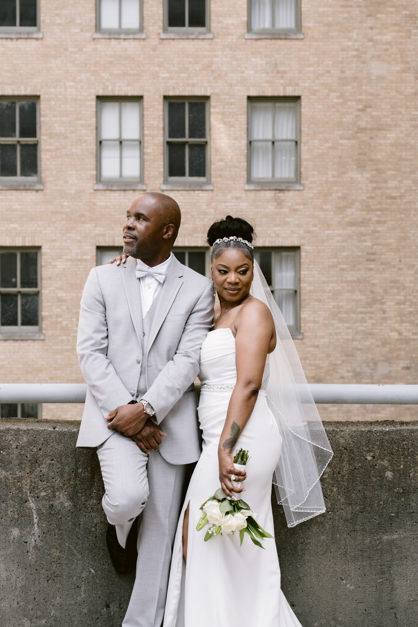 Giverny_Wedding_Houston_1910_Historic_Courthouse_Elopement_AT_0094.jpg