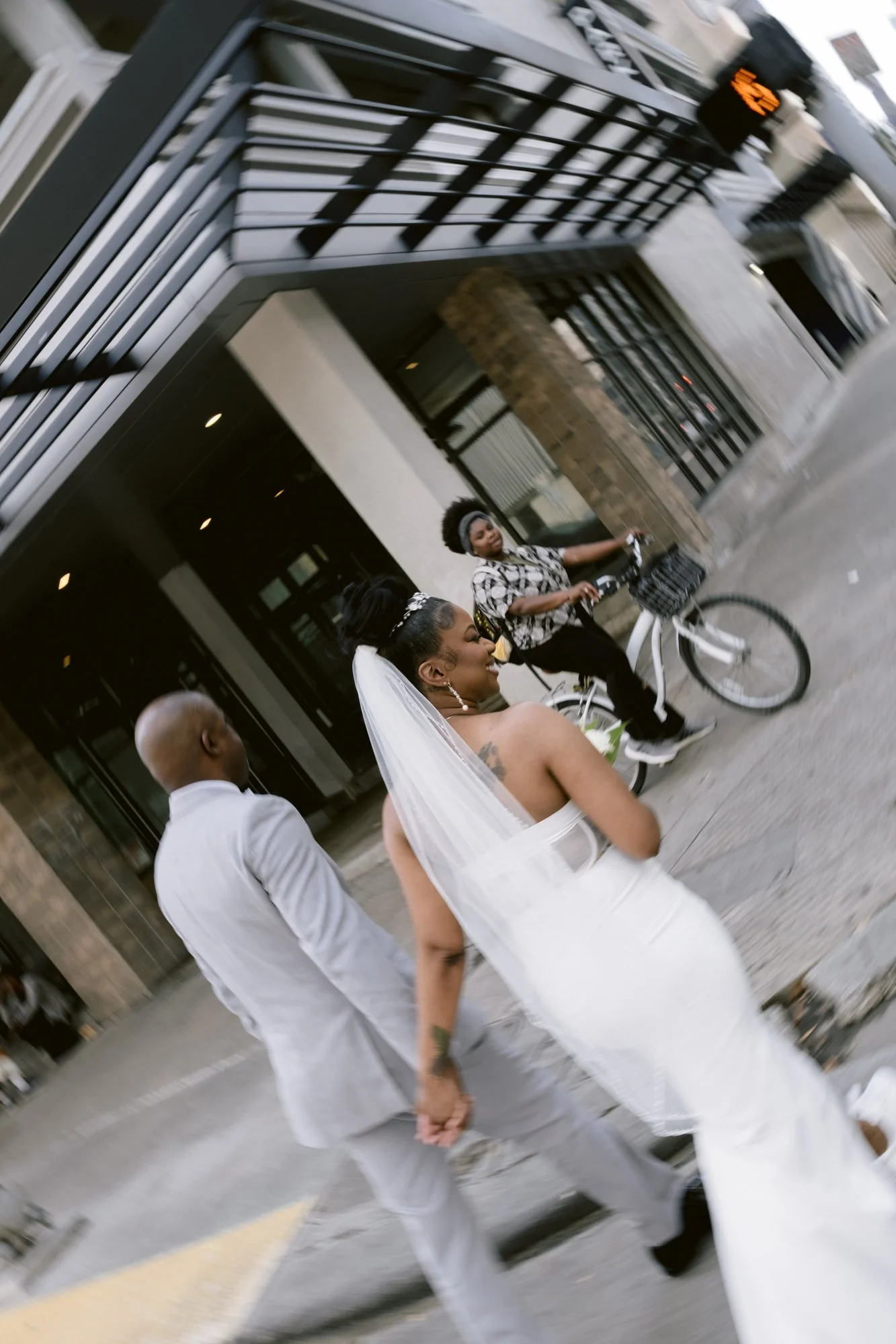 Giverny_Wedding_Houston_1910_Historic_Courthouse_Elopement_AT_0099.jpg