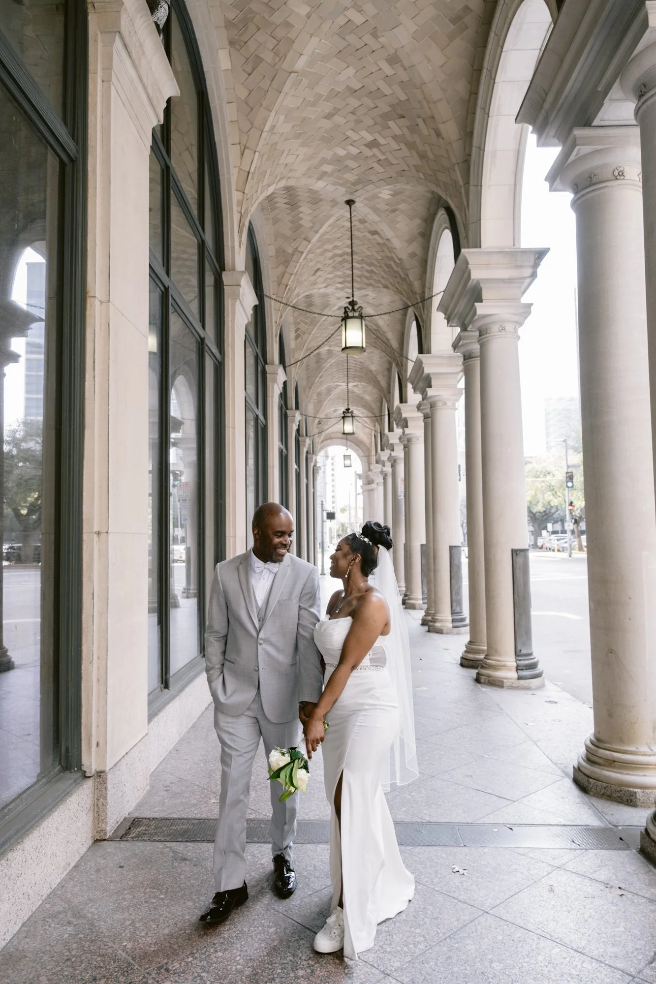 Giverny_Wedding_Houston_1910_Historic_Courthouse_Elopement_AT_0104.jpg