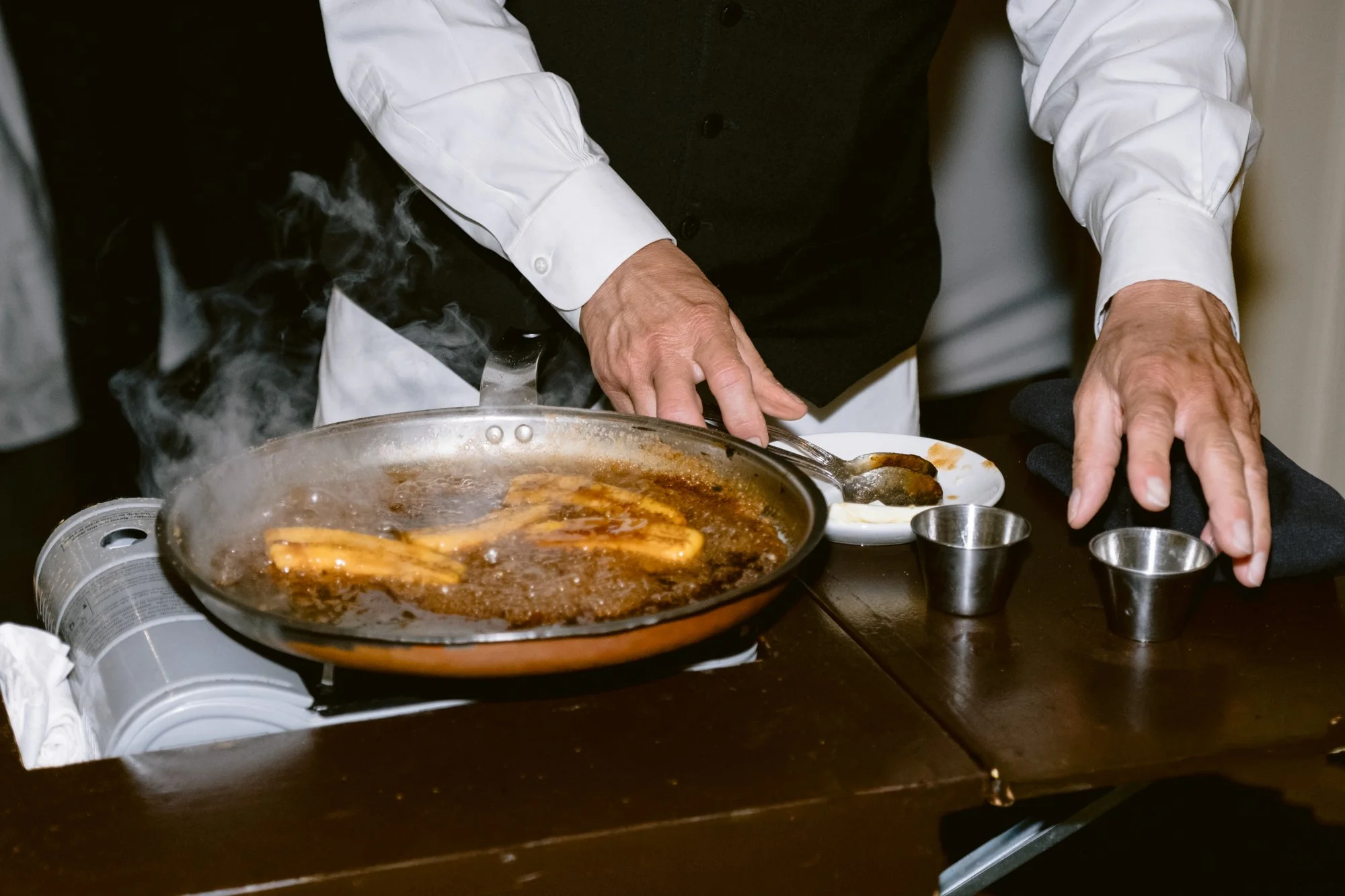 Giverny_Wedding_Houston_Midtown_Brennan's_Restaurant_AG26_0082.jpg