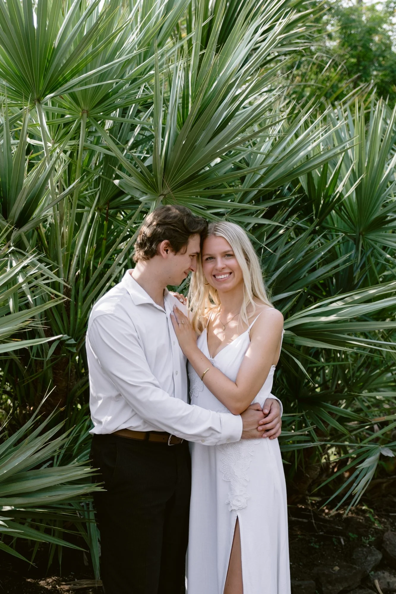 Giverny-Wedding-Mercer-Botanic-Gardens-Engagement-NM26_0008.jpg