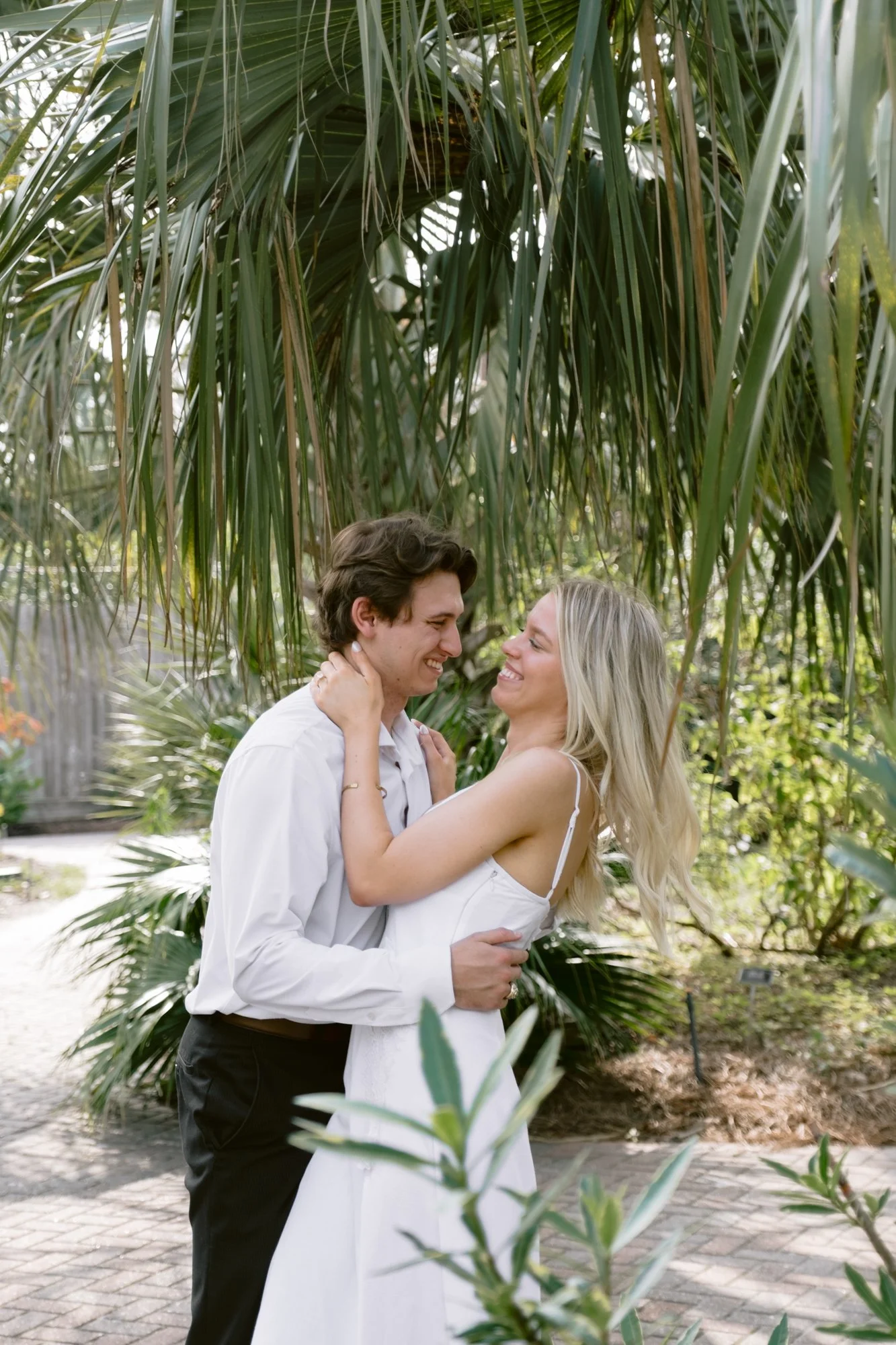 Giverny-Wedding-Mercer-Botanic-Gardens-Engagement-NM26_0013.jpg
