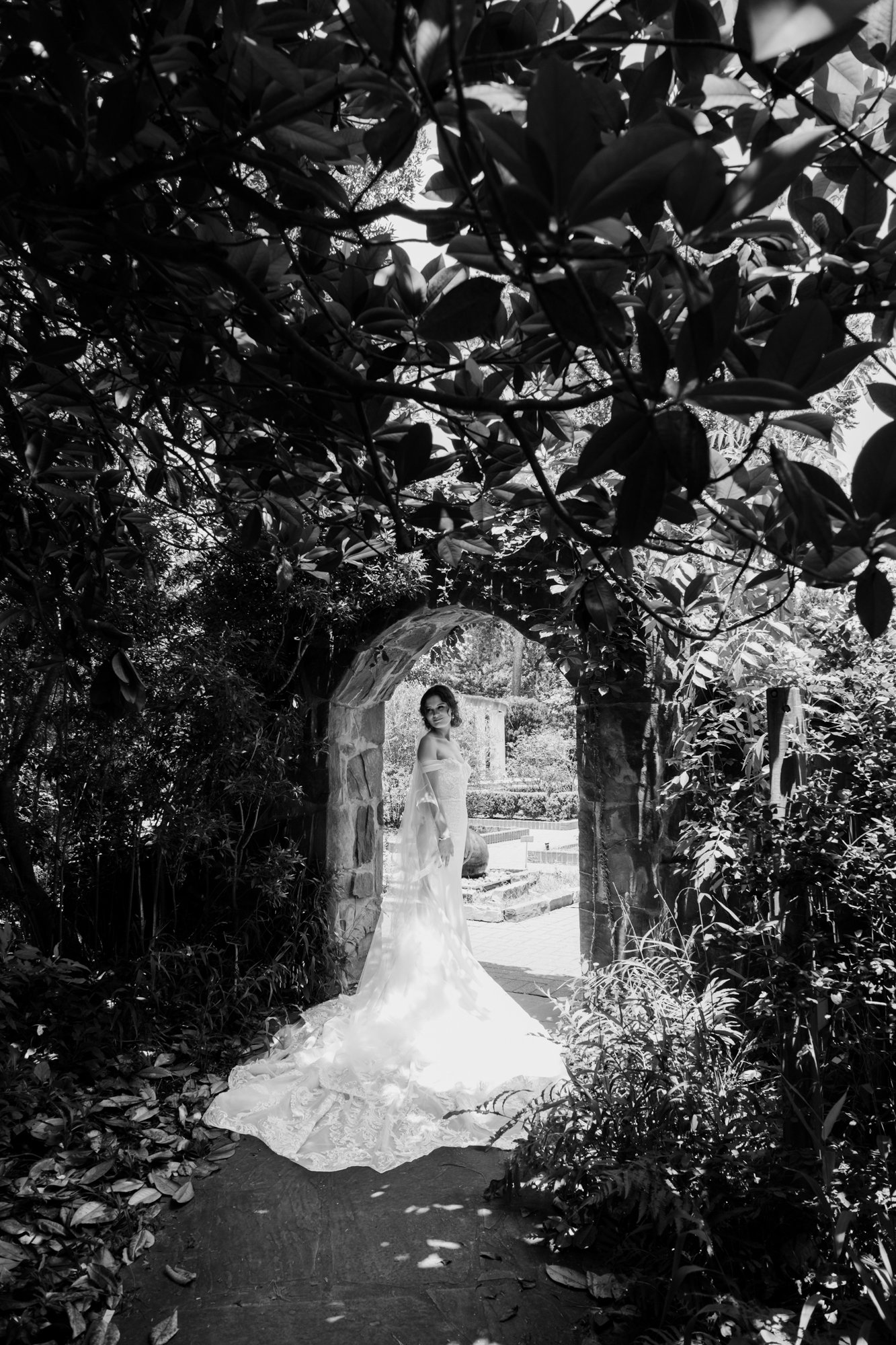 Giverny-Wedding-Mercer-Botanic-Gardens-Bridal-M26_0057.jpg