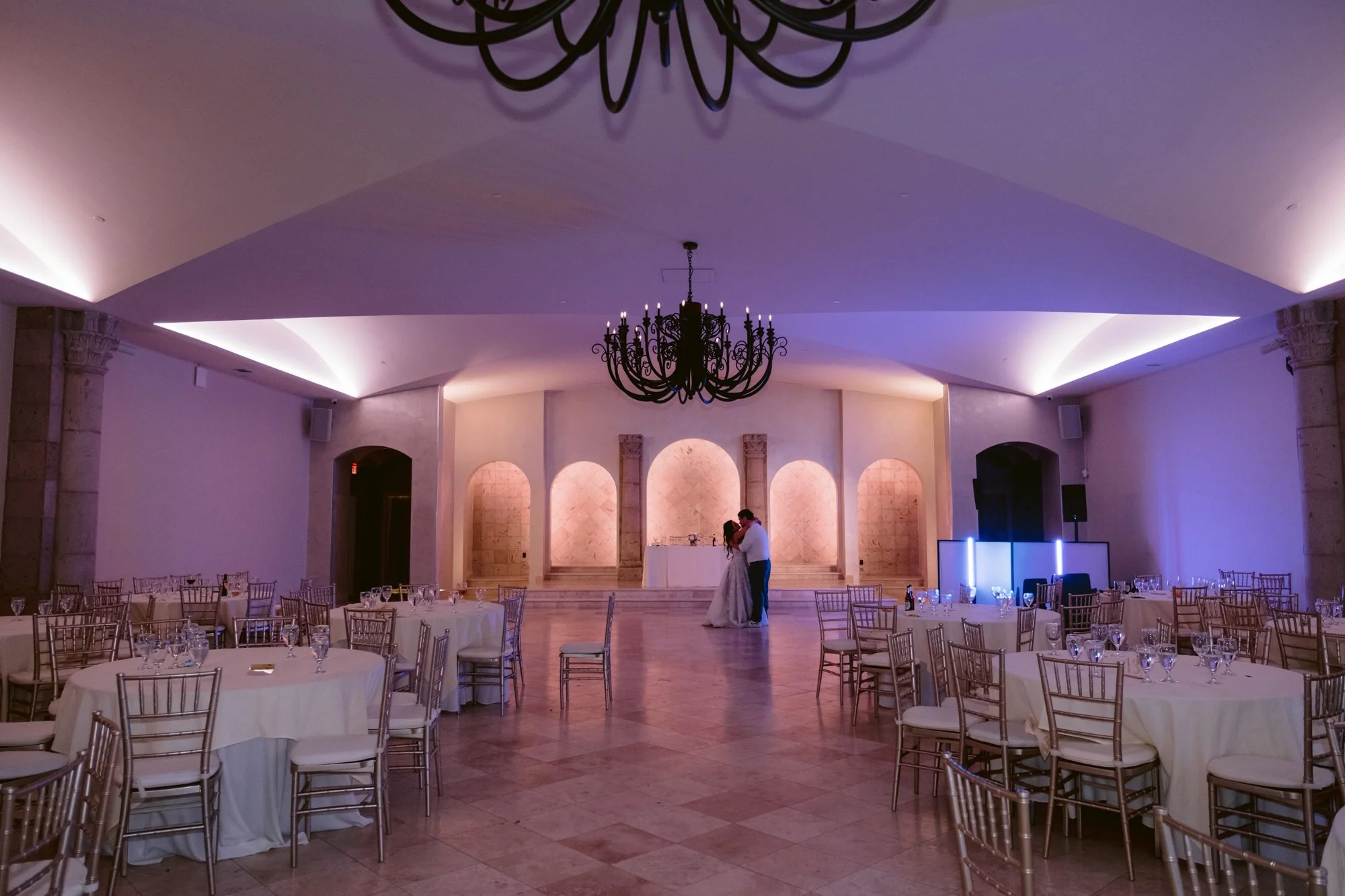 4-Giverny-Wedding-Bell-Tower-on-34th-Reception-CA26_0085.jpg