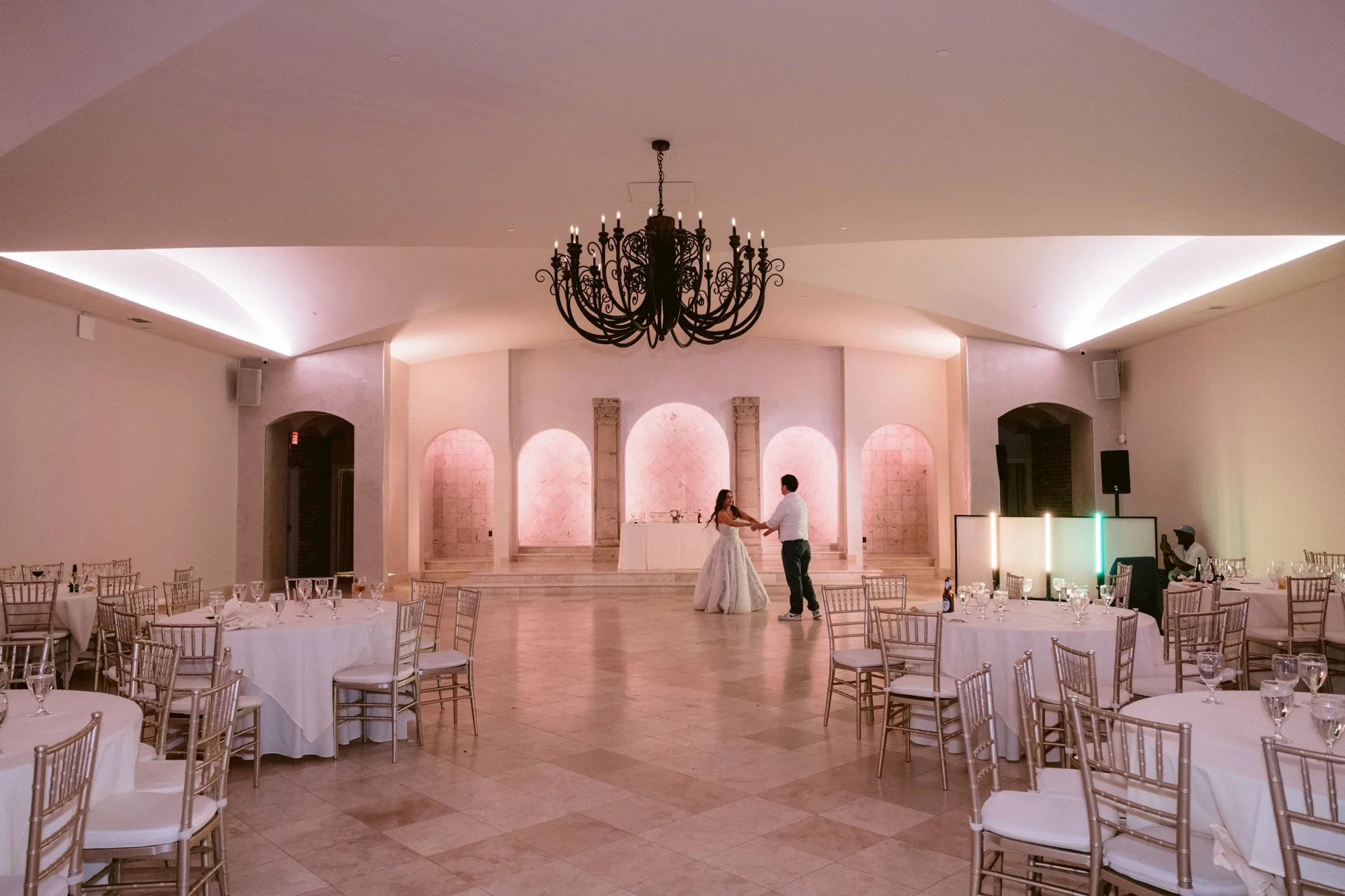 4-Giverny-Wedding-Bell-Tower-on-34th-Reception-CA26_0089.jpg