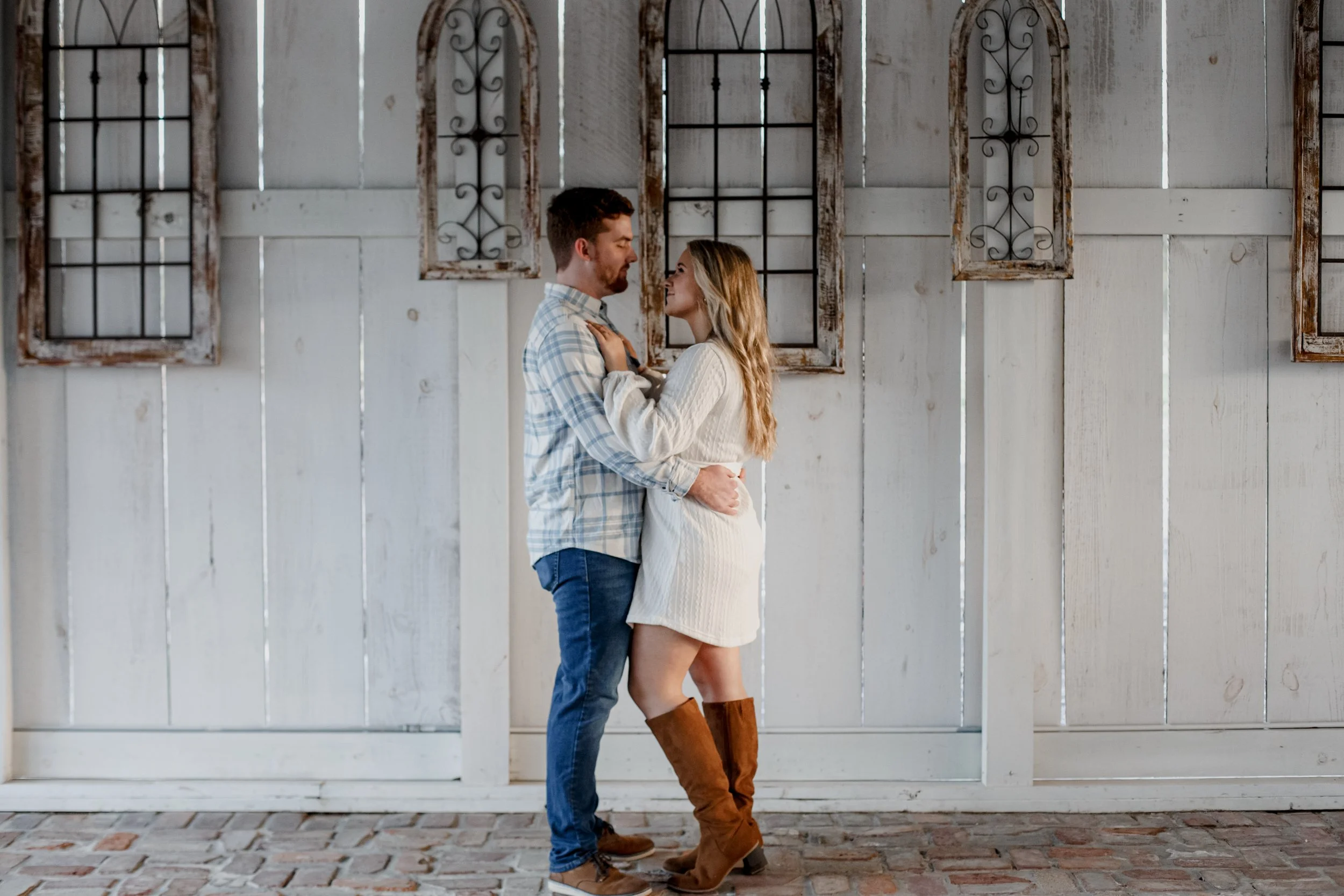 Golden Hour Engagement Session in Old Town Spring at Hochzeit Hall