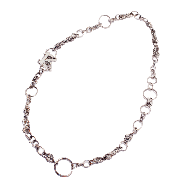 13. Clasp Necklace