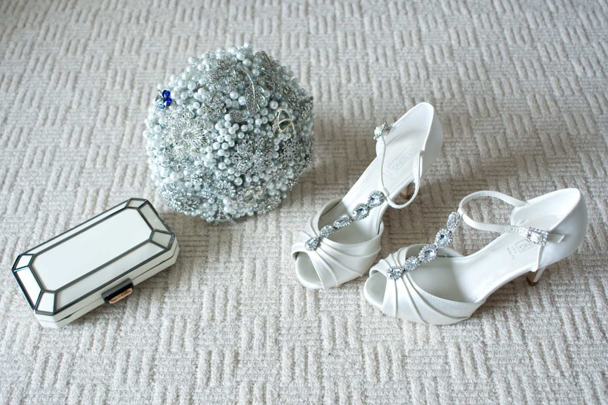 zoe and chris lukesland gardens ivybridge wedding 005.jpg