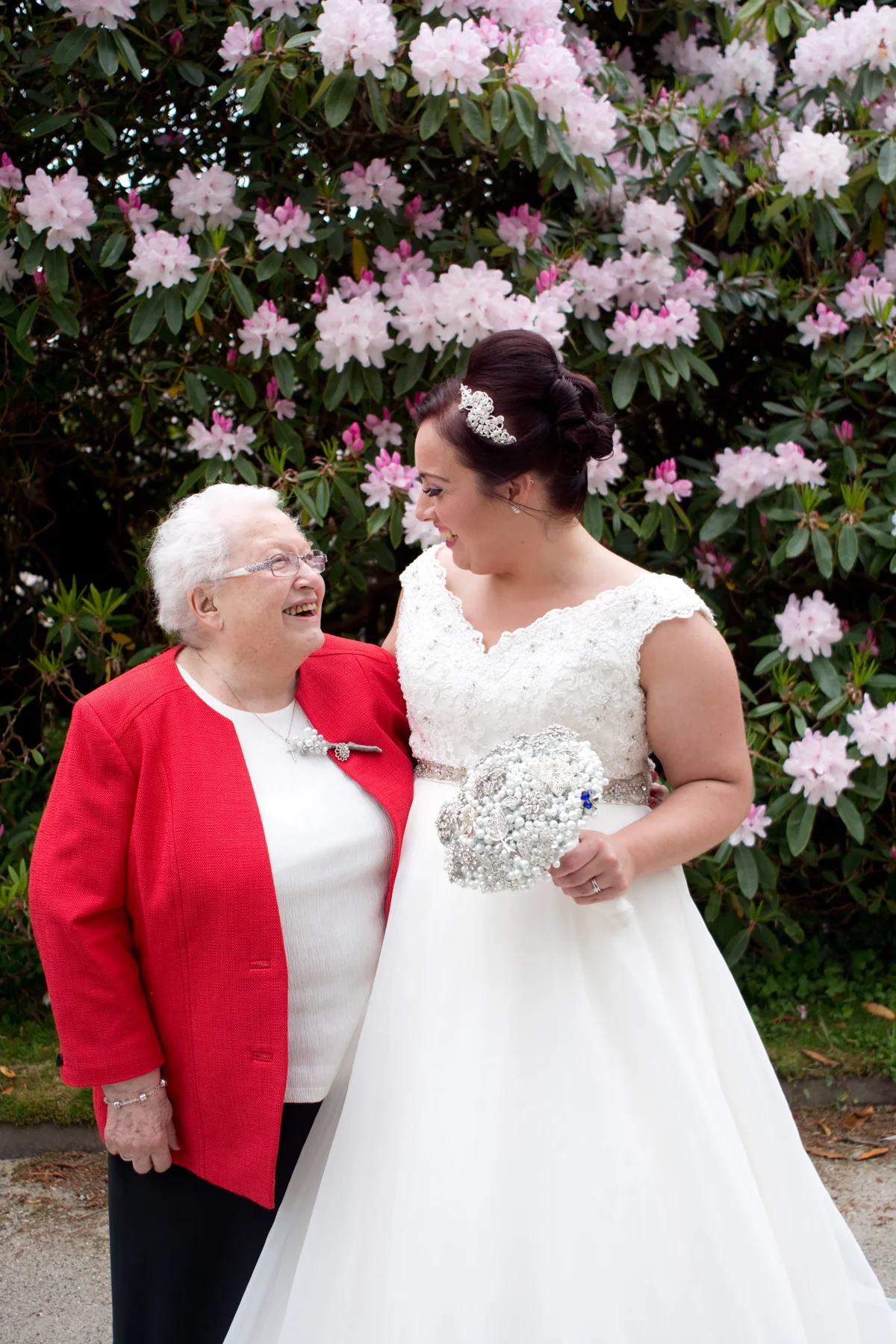 zoe and chris lukesland gardens ivybridge wedding 025.jpg