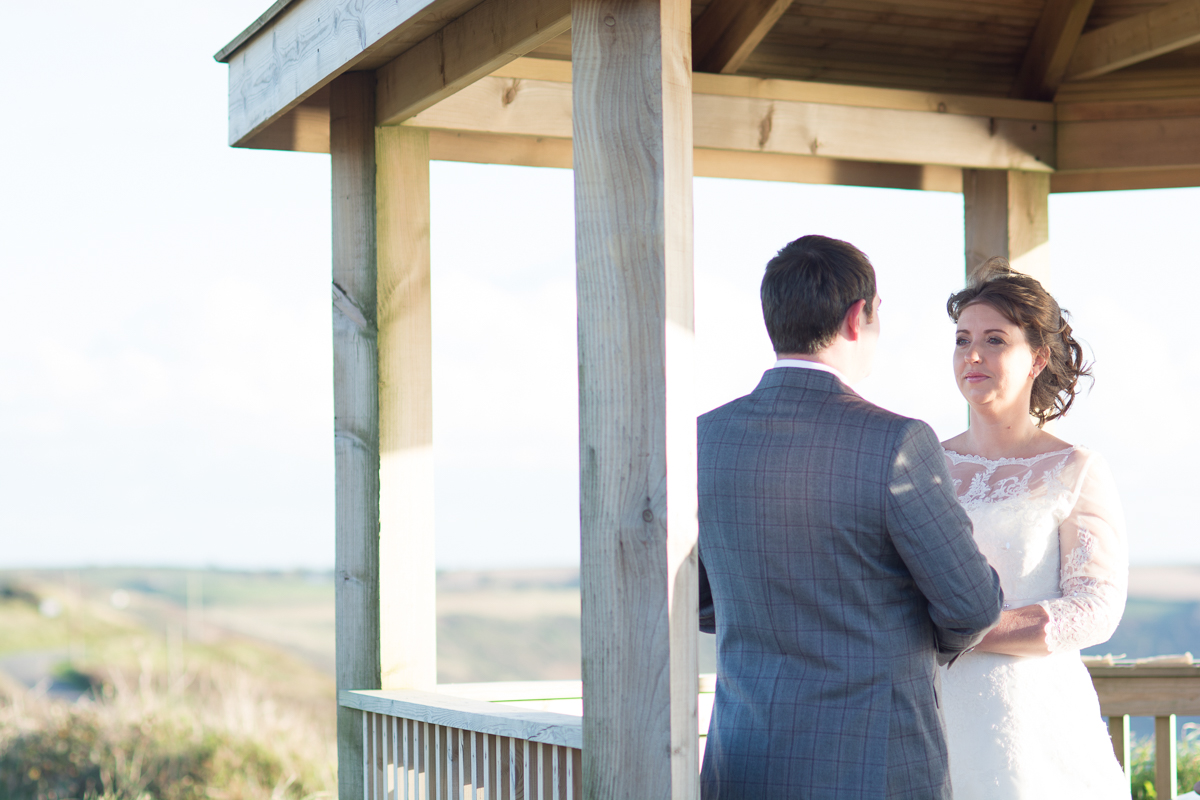 bride and groom outdoor ceremony in cornwall