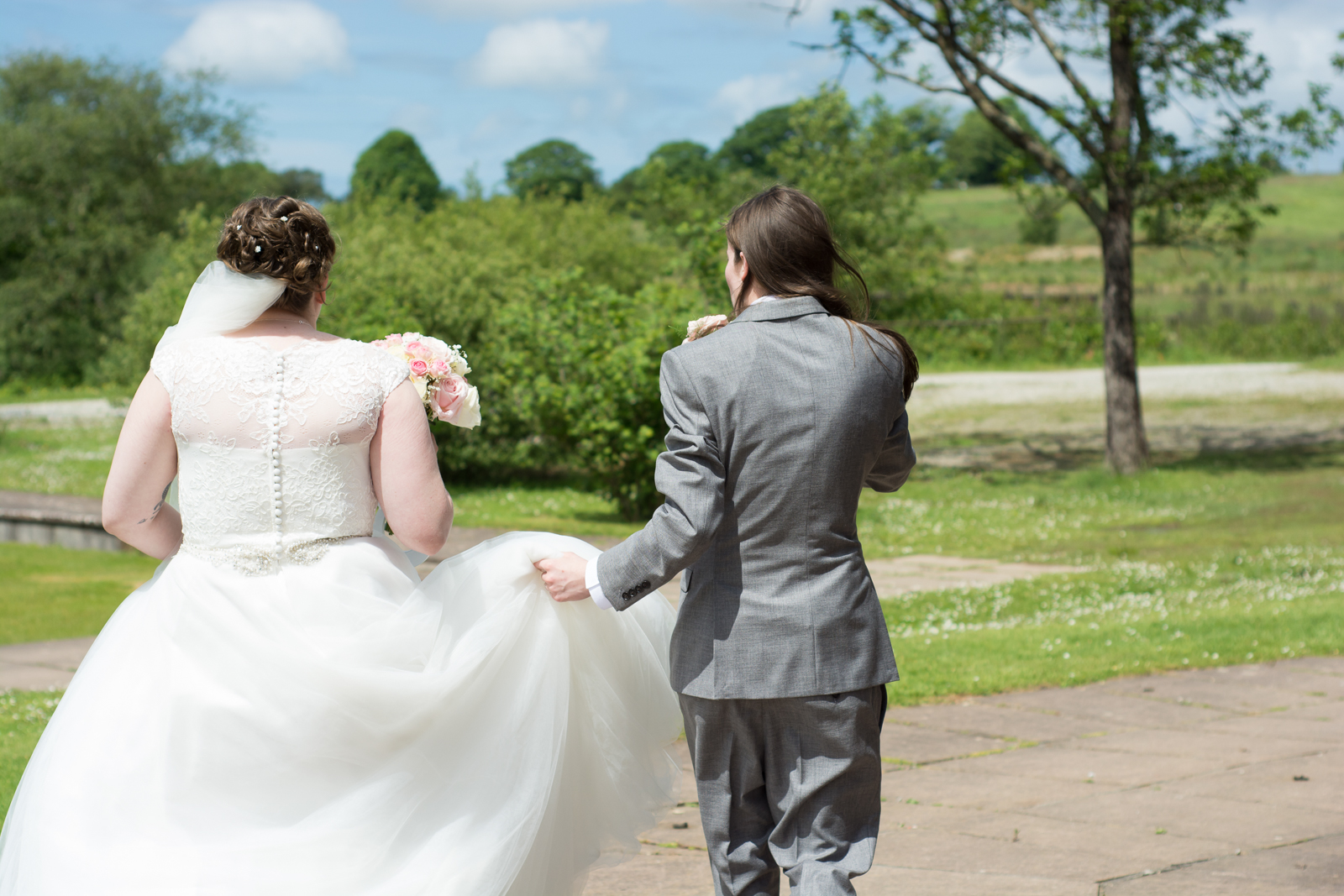 Leah and Lorna 356_1.jpg