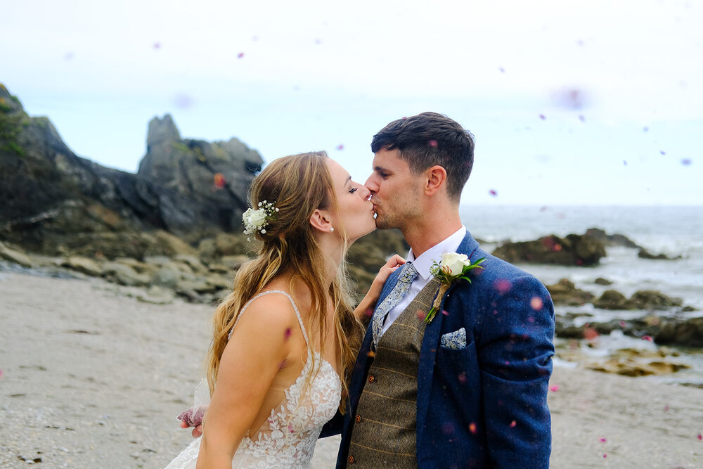 Elopement at The Cow Shed, Cornwall 050.jpg