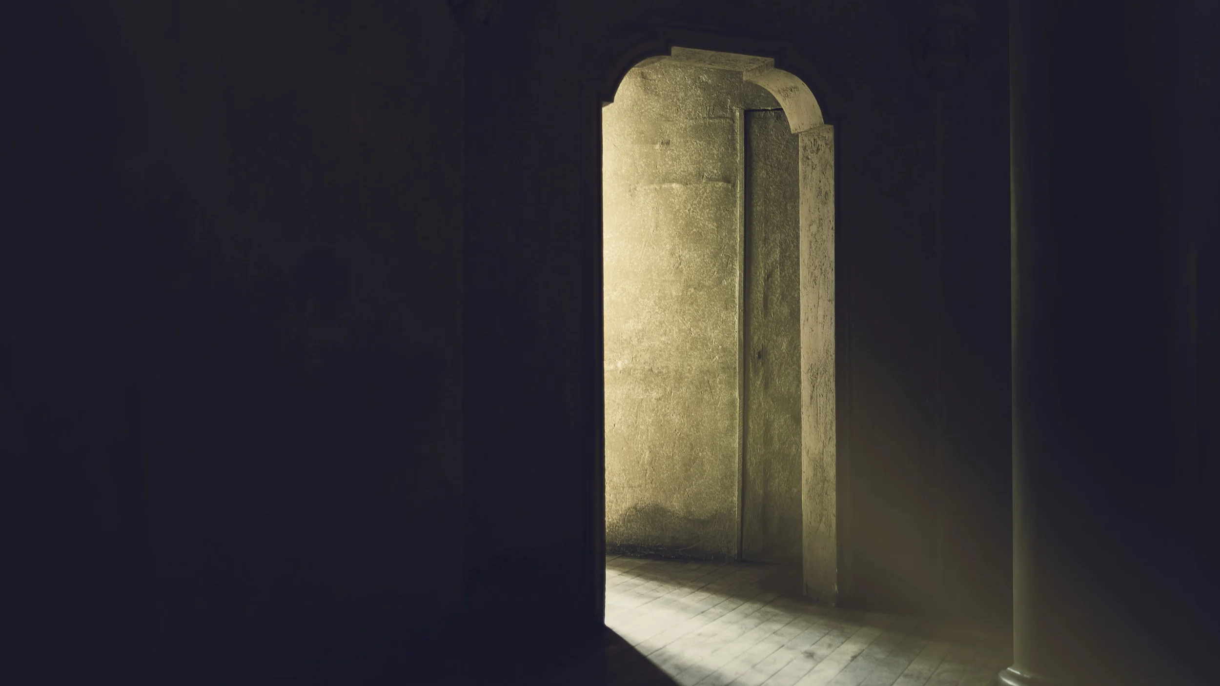 Exit-To-Light-and-New-Beginning-000067195445_Large.jpg