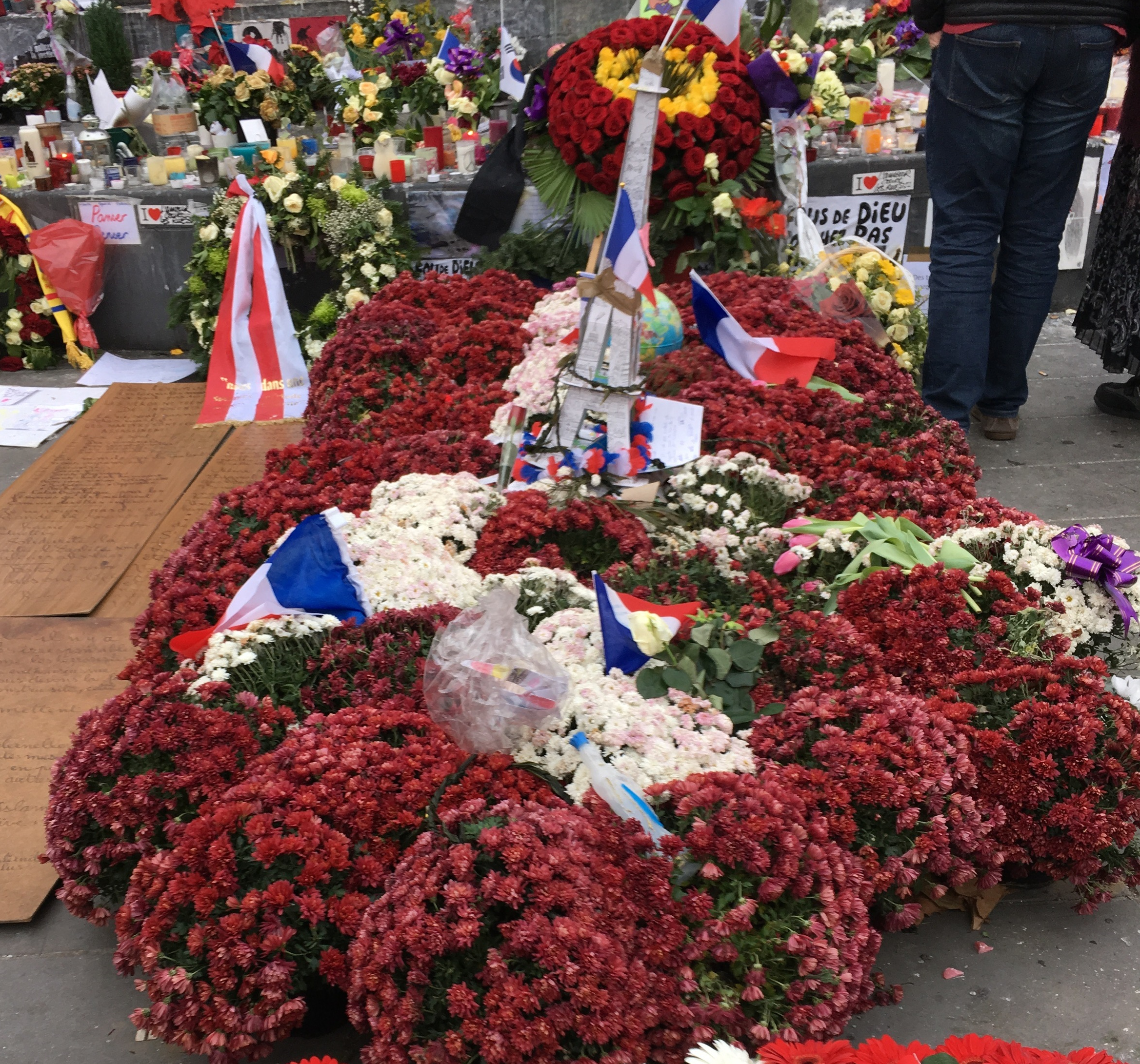 Homage for the victims of the Paris attacks at Place de la Republic