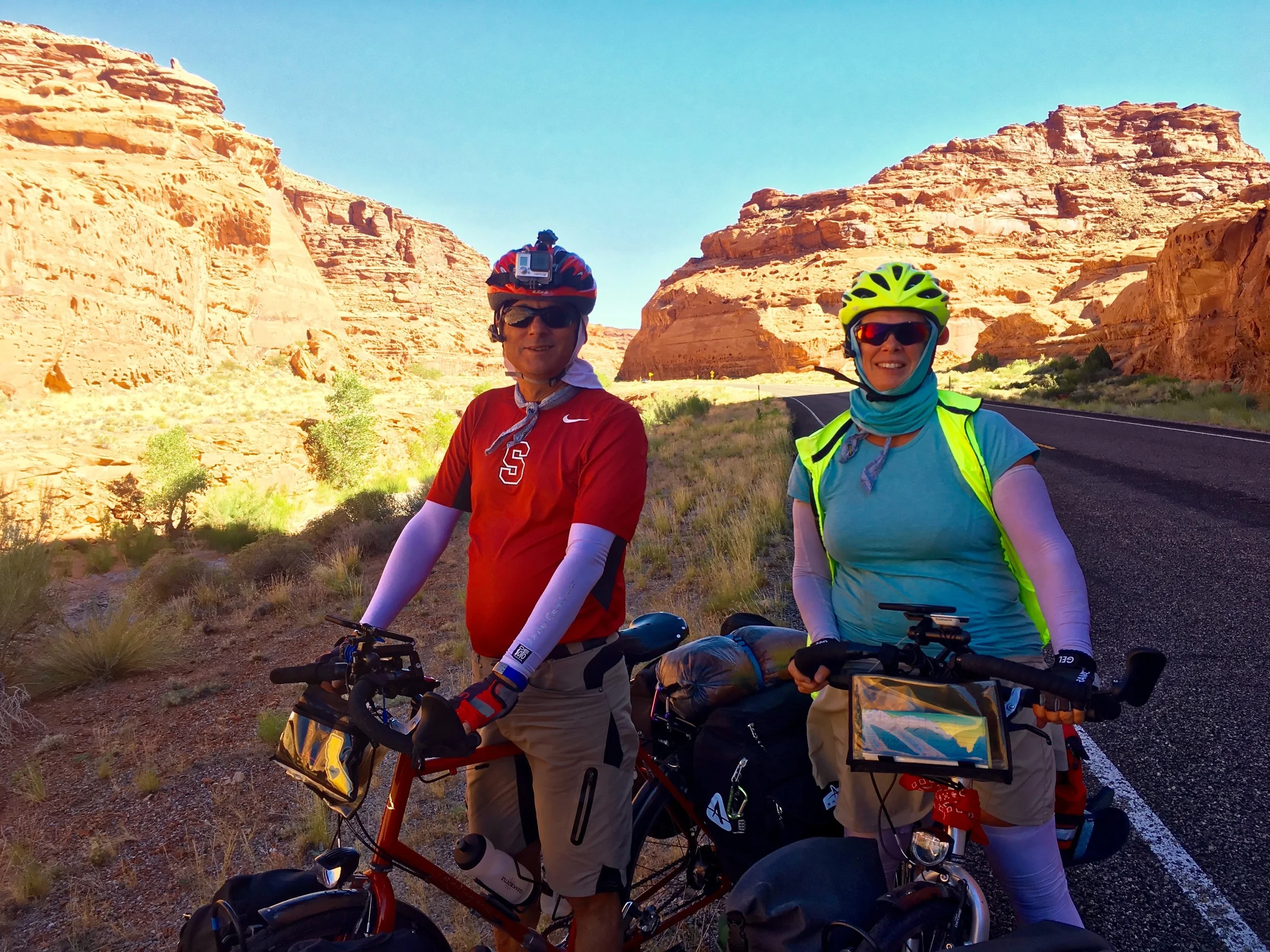Tony and Joy on the way from Hanksville to Glen Canyon National Park.&nbsp;