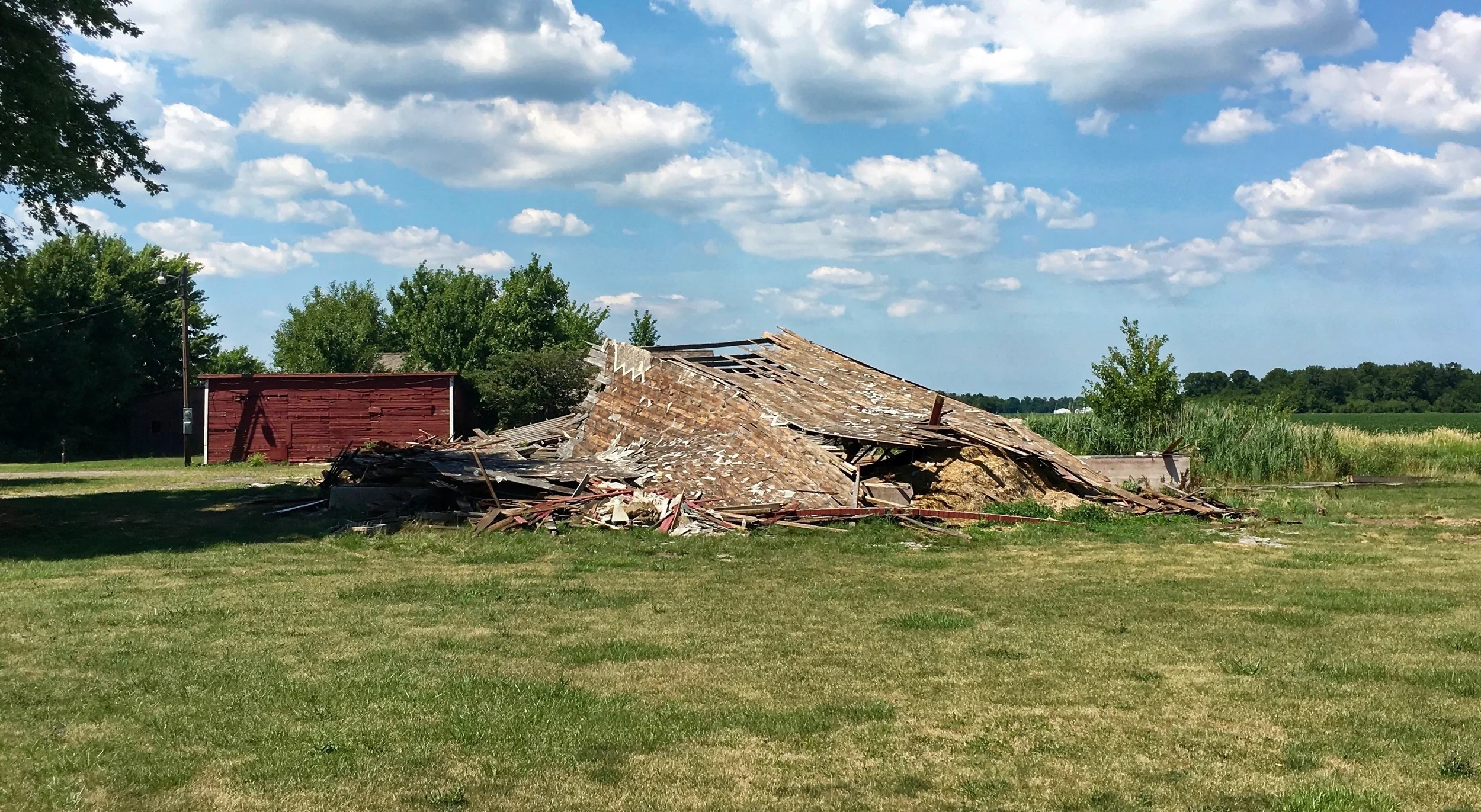 Can this be called the opposite of a "barn-raising"?&nbsp;