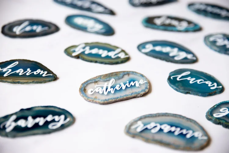 Calligraphy+agate+slices+by+Ollie's+Studio-3.jpeg